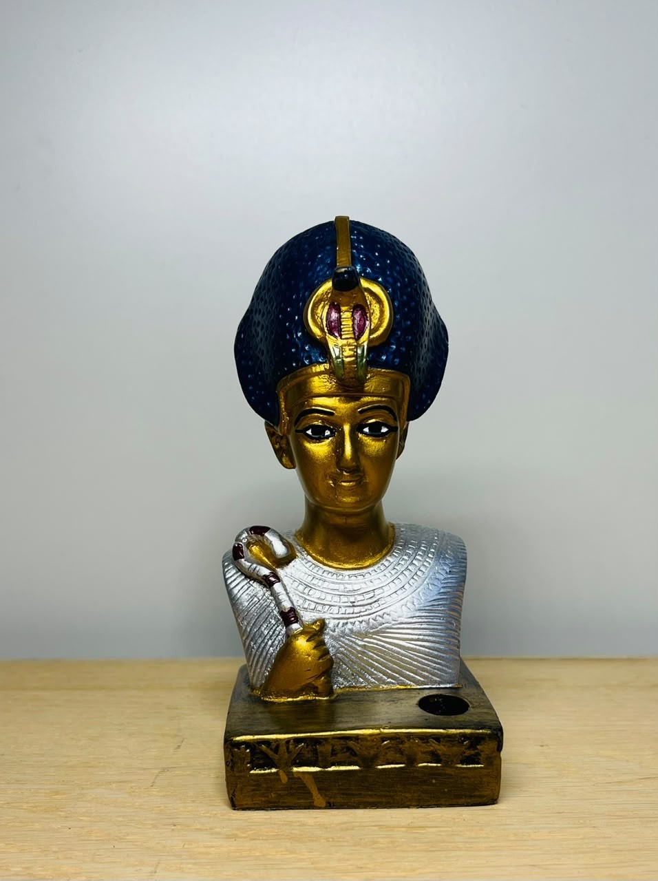 Egyptian Pharaonic Antiques Statue Gold Color Made In Egypt Ancient Egyptian Pharaonic Antiques Statue Gold Color Made In Egypt Ancient
