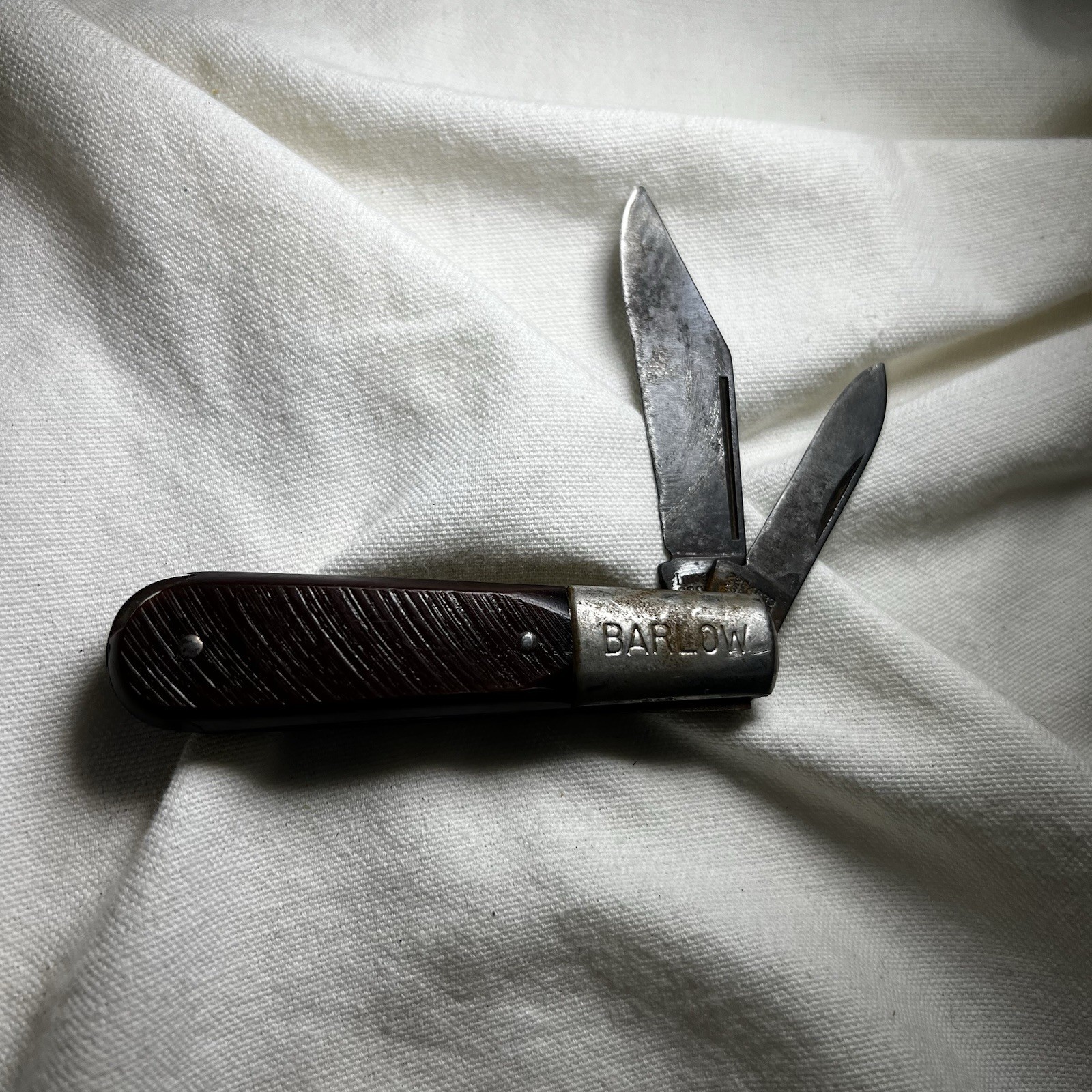 Vintage Barlow Pocket 2-Blade Knife. Good Shape, Not Perfect, No Fuss. Vintage Barlow Pocket 2-Blade Knife. Good Shape, Not Perfect, No Fuss.