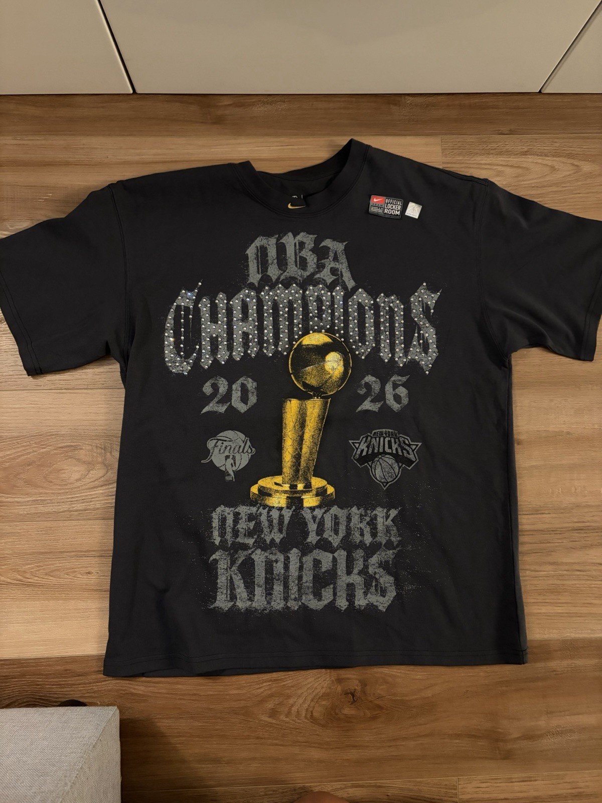 Sz M New Nike Knicks 2026 Final Champions Locker Room Rhinestone Authentic shirt