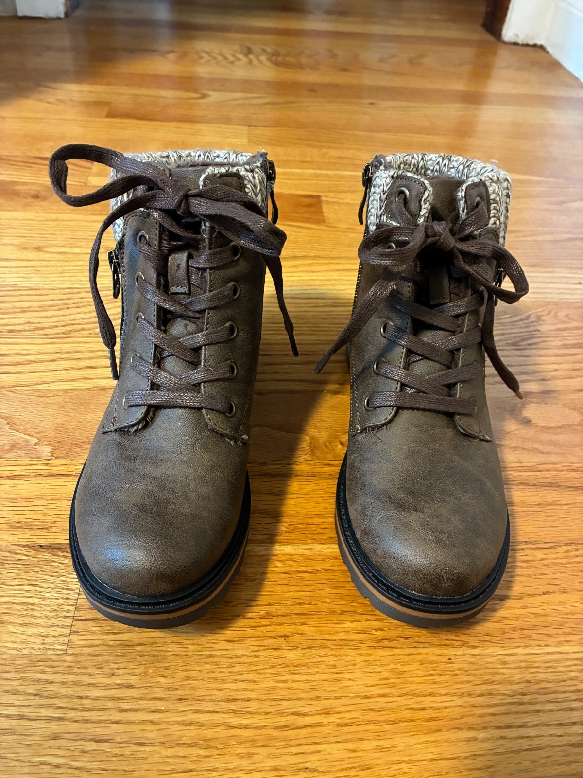 Wanderlust Lined Waterproof Boots, Tan, size 6M