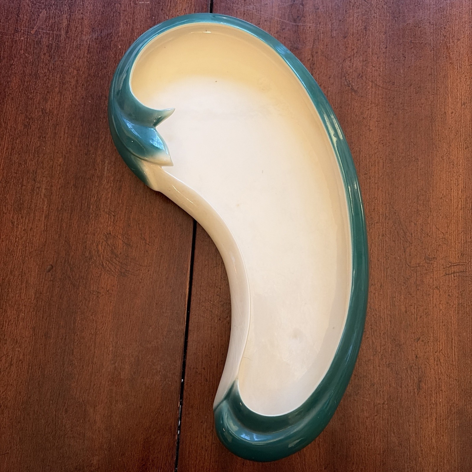 Rare Vintage Casa Verdugo California Art Pottery Biomorphic Crescent Leaf Bowl