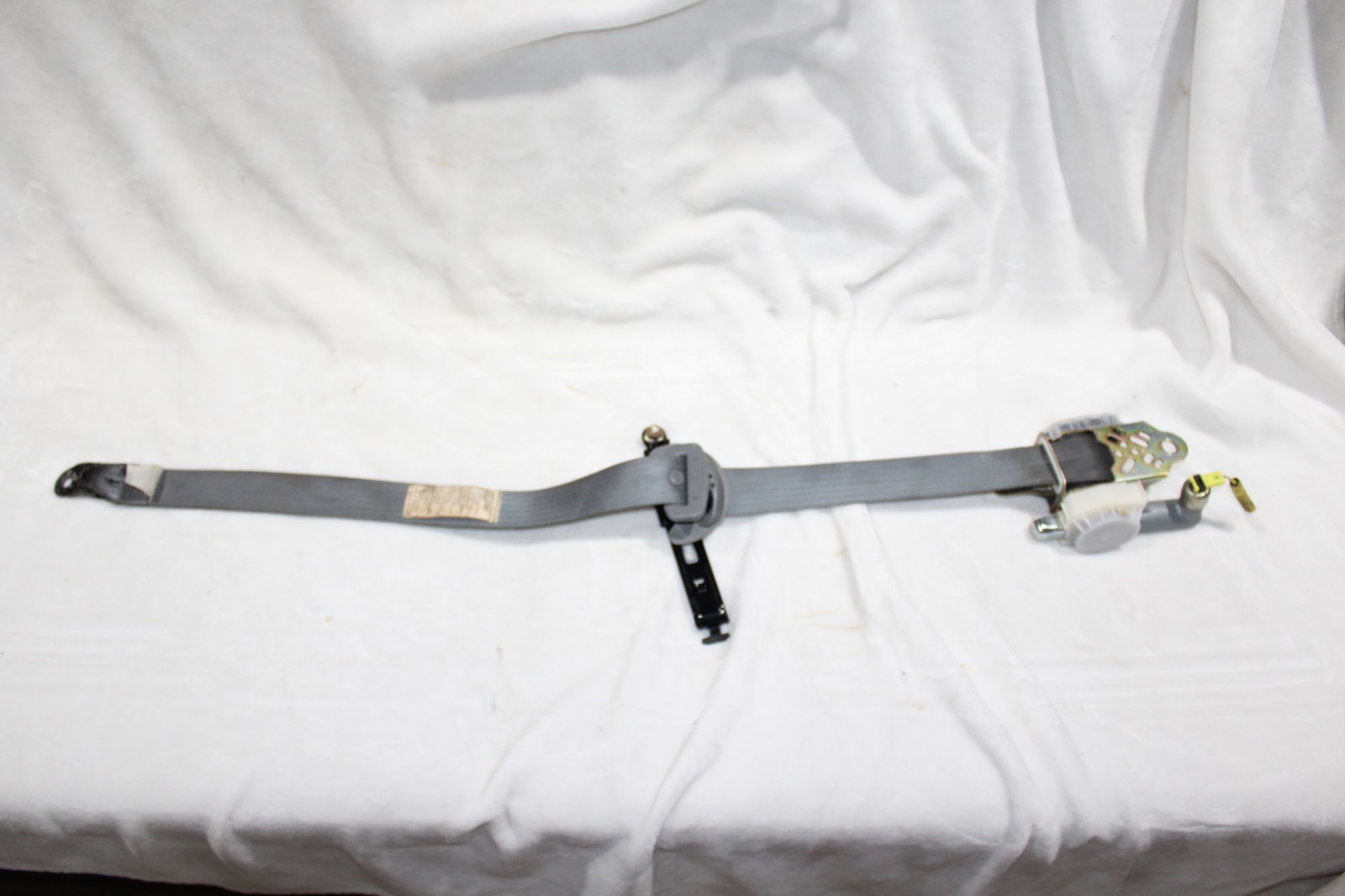 05-15 Toyota TACOMA Seat BELT Assembly FRONT Right Standard Regular CAB RH GRAY 05-15 Toyota TACOMA Seat BELT Assembly FRONT Right Standard Regular CAB RH GRAY