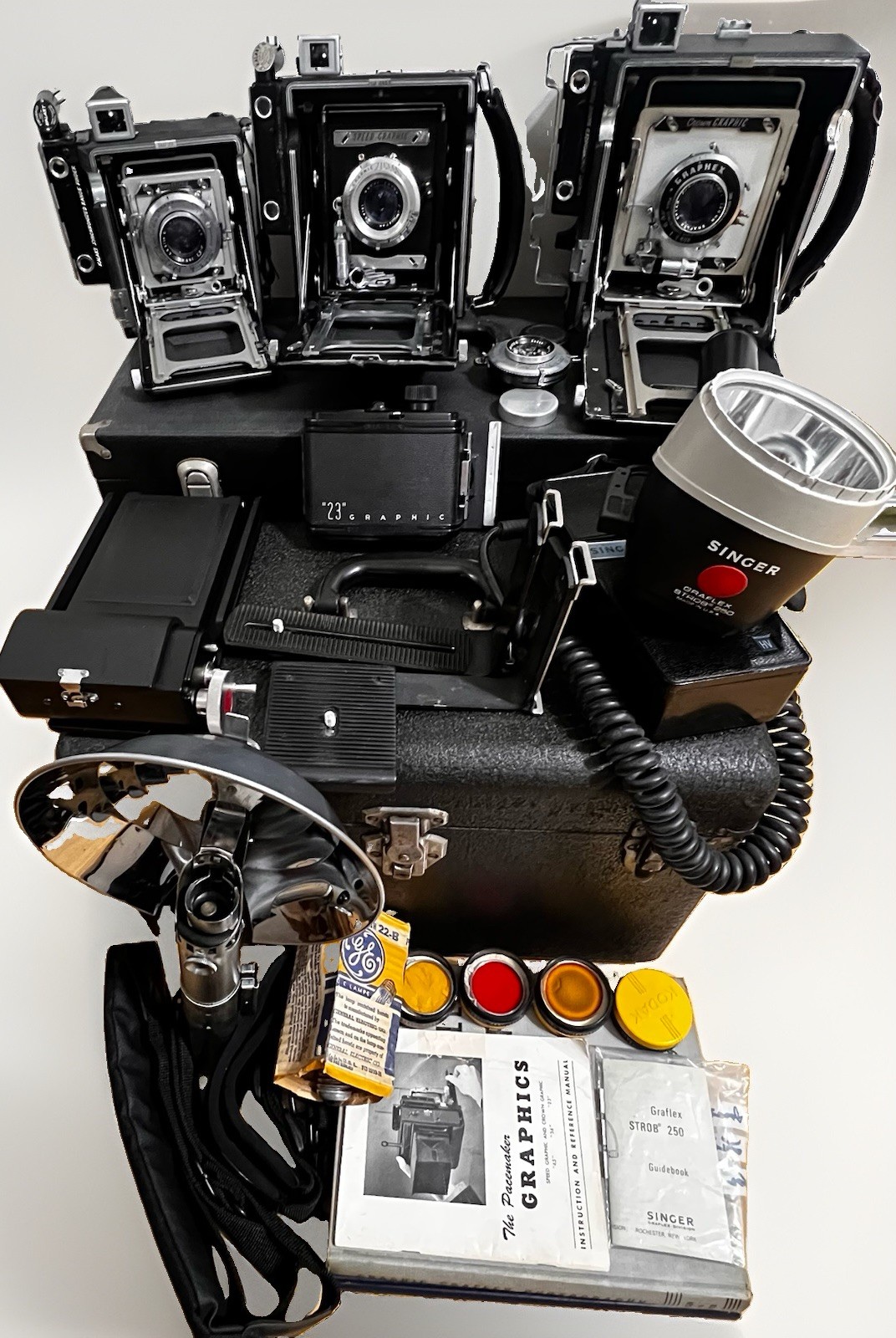 GRAFLEX Lot 3 WORKING Cameras Speed Crown Graphic 45 34 23 Flashes Cases Books + GRAFLEX Lot 3 WORKING Cameras Speed Crown Graphic 45 34 23 Flashes Cases Books +