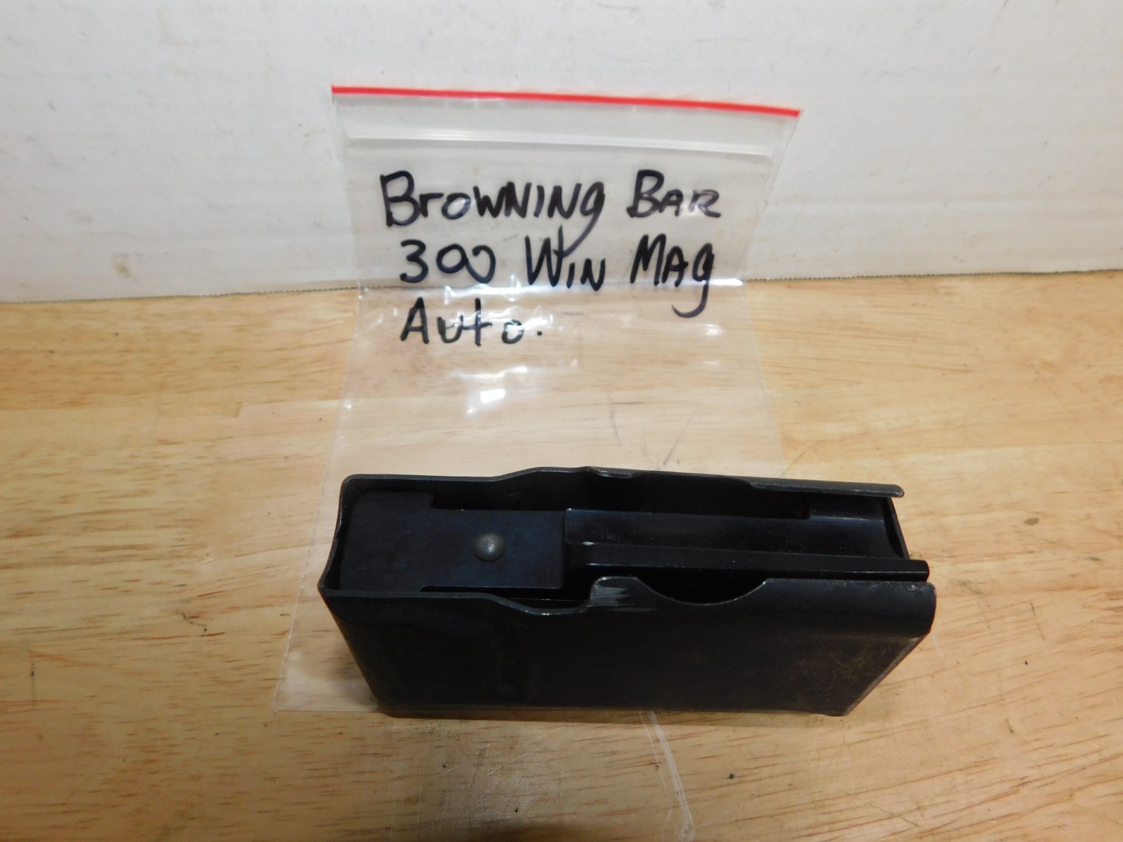 BROWNING BAR 300 WIN MAG 3 ROUND FACTORY MAGAZINE, 8/46 BROWNING BAR 300 WIN MAG 3 ROUND FACTORY MAGAZINE, 8/46