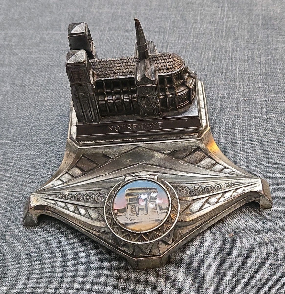 Vintage 1930\'s Cast Metal Art Deco Notre Dame Inkwell & Pen Rest Paris Souvenir 