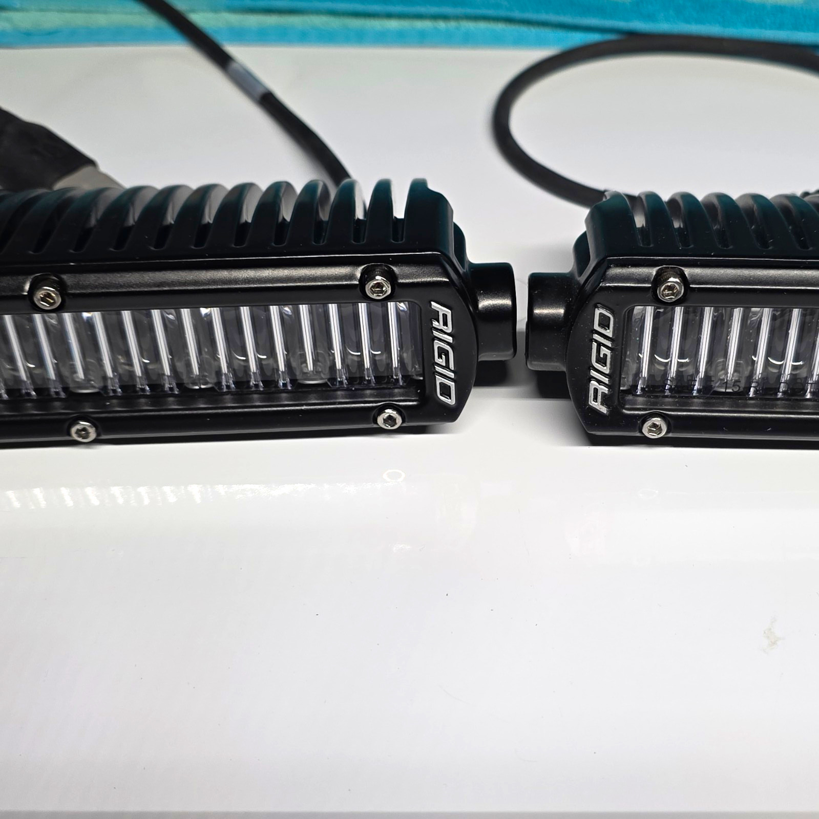 Rigid Industries 906703 Pair 6in SR-Series-Fog-White LED Light Bars with Harness Rigid Industries 906703 Pair 6in SR-Series-Fog-White LED Light Bars with Harness
