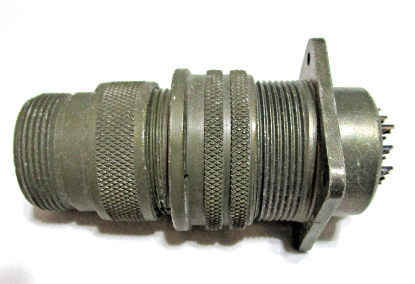 Vtg AMPHENOL Connector Male MS3106A-22-14S, size 22, 19 Prong, w/contacts
