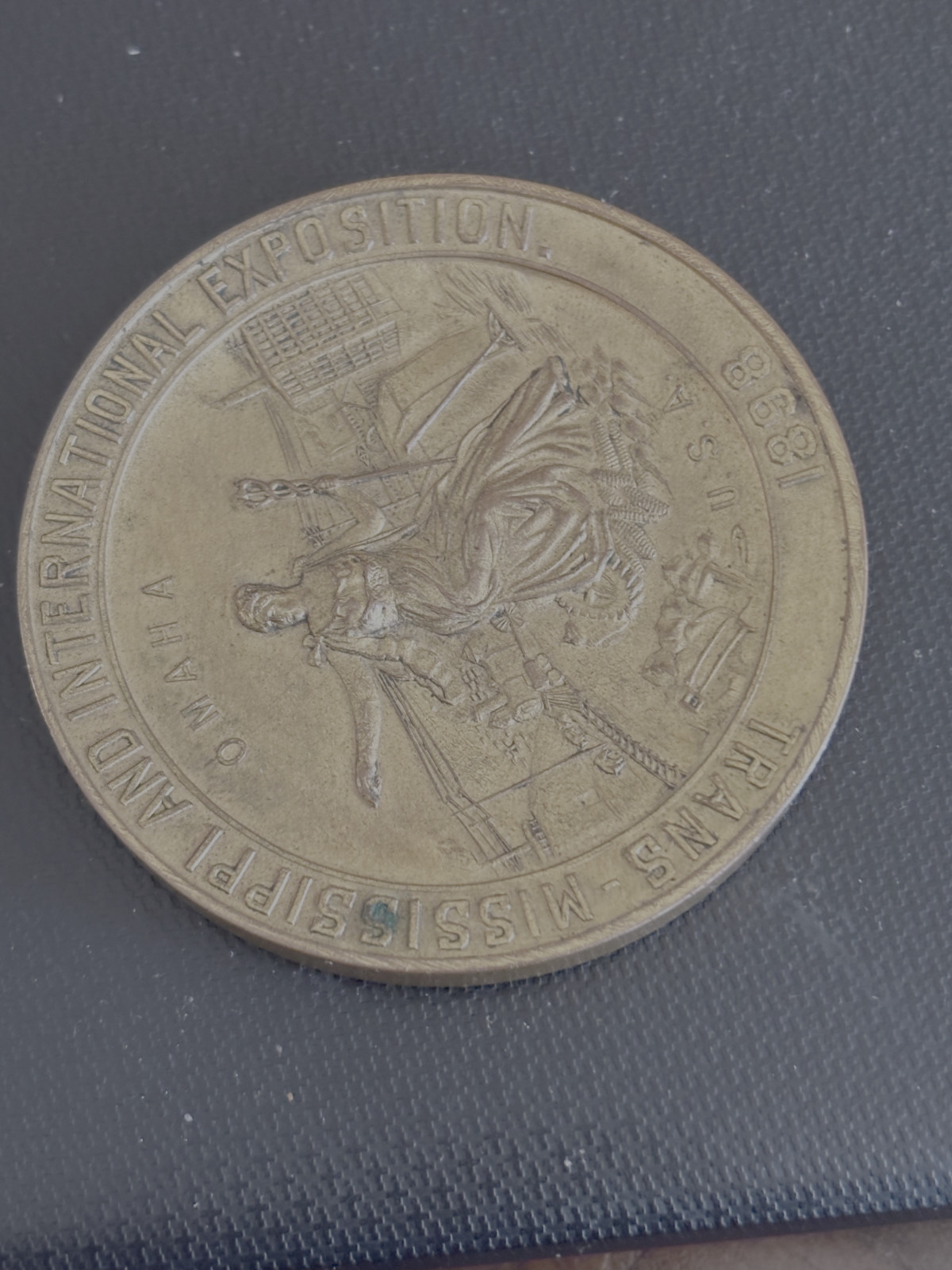 1898 Trans Mississippi International Exposition Souvenir Medal Pin Canal Court