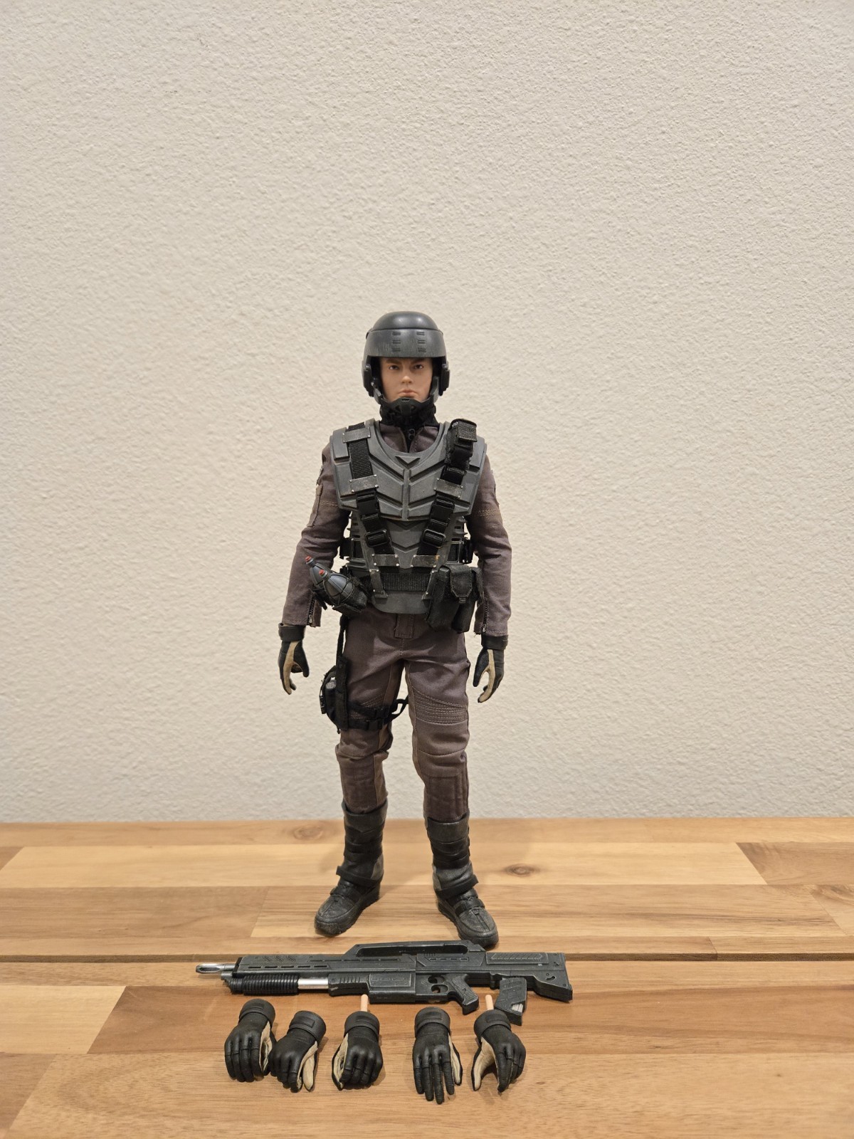 VTS TOYS VM037 1:6 figure Starship Troopers Force Team Leader Standard Version VTS TOYS VM037 1:6 figure Starship Troopers Force Team Leader Standard Version