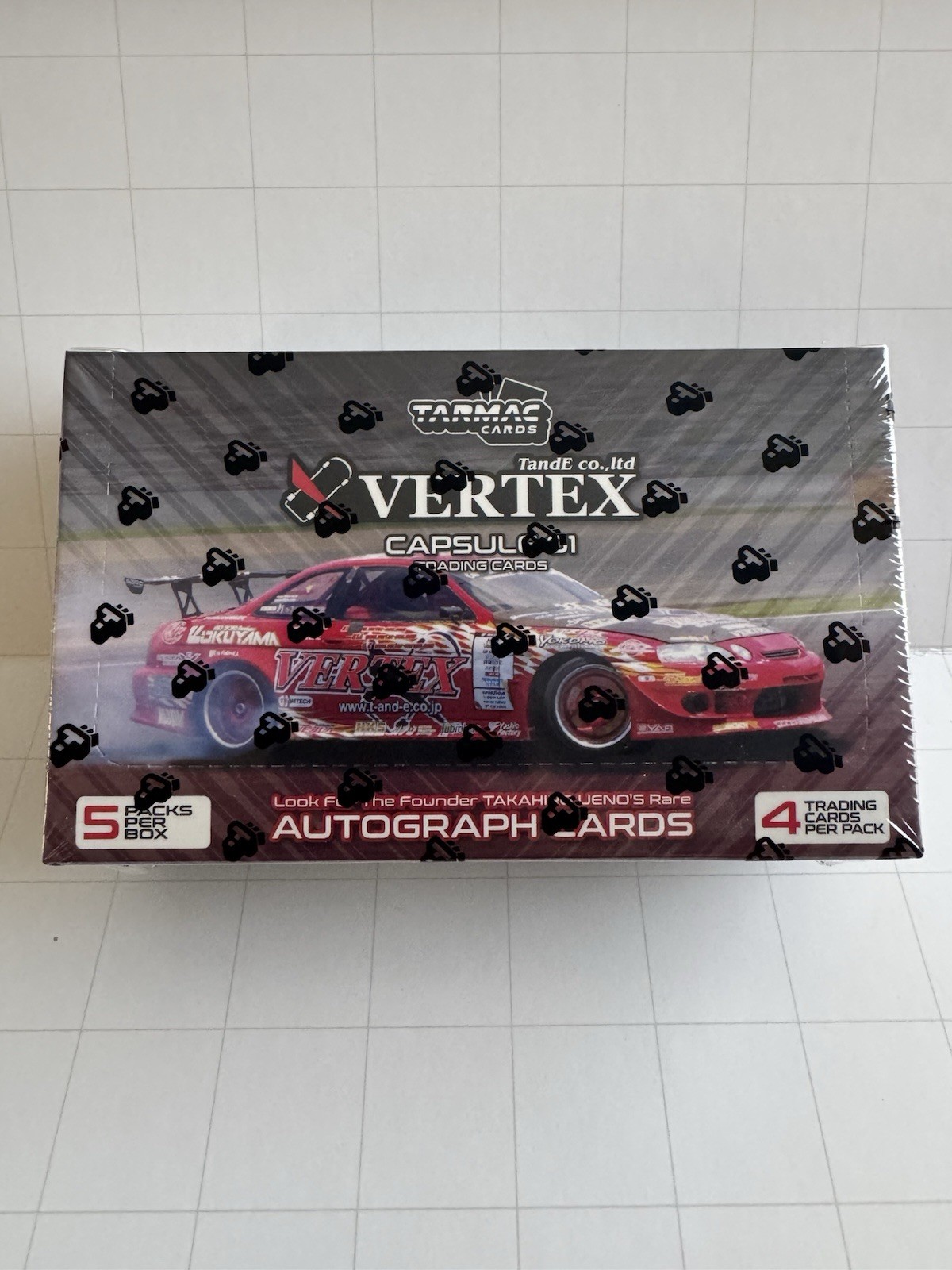 Tarmac Works VERTEX Capsule 01 Sealed Box 20 Cards Autograph Takahiro Tarmac Works VERTEX Capsule 01 Sealed Box 20 Cards Autograph Takahiro