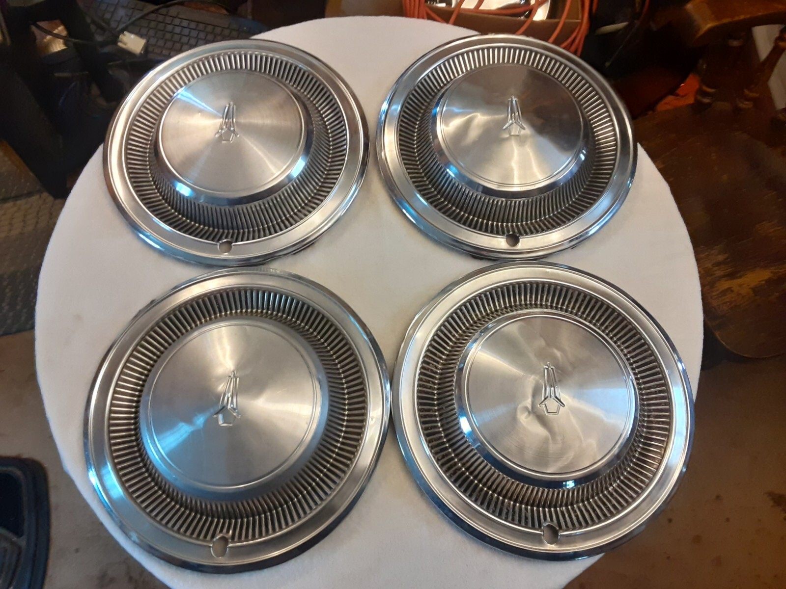 Vintage 1974-1978 Plymouth 15''Inch Hubcap Set Of Four Vintage 1974-1978 Plymouth 15''Inch Hubcap Set Of Four