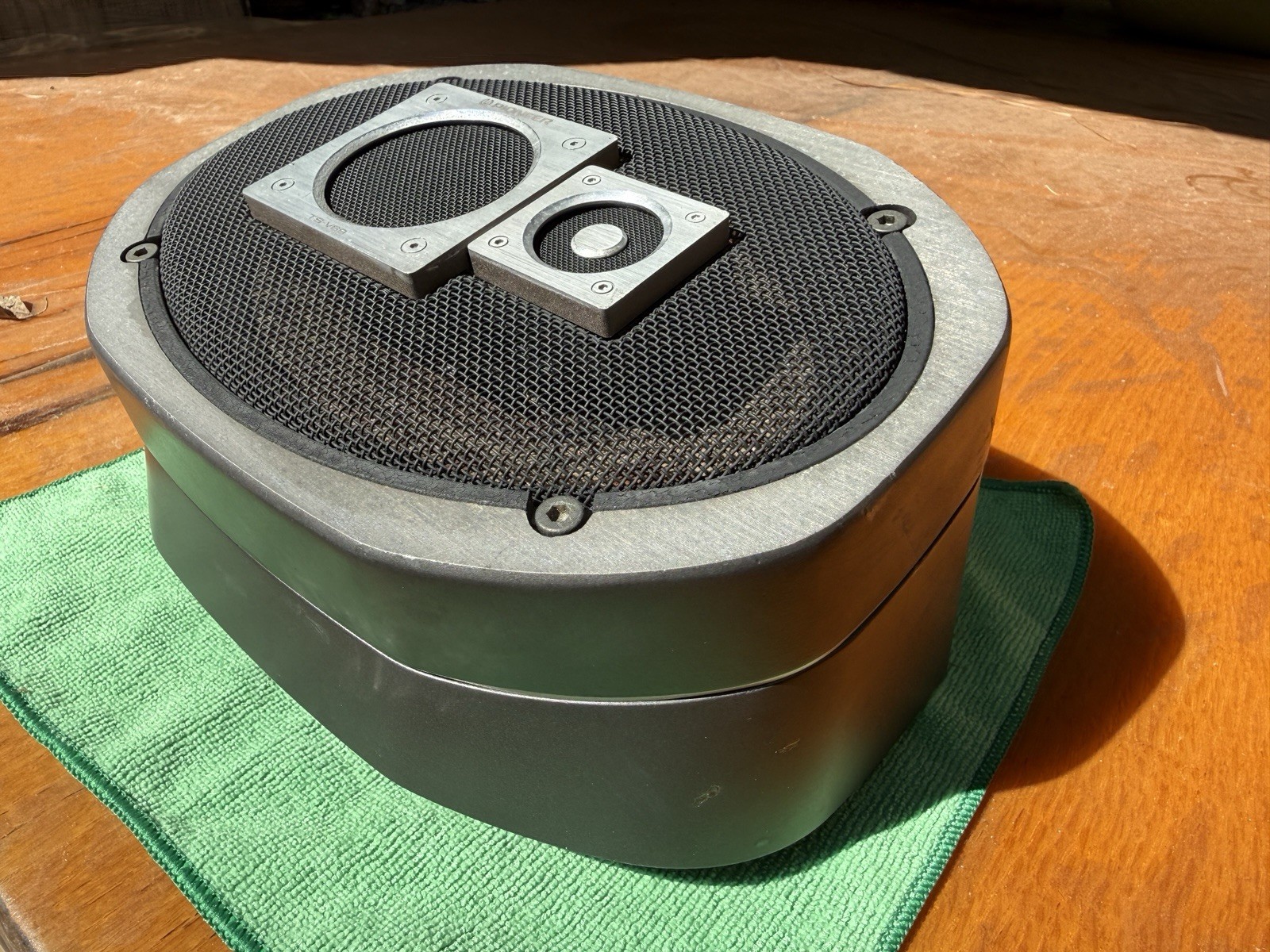 Pioneer TS-V69 One Speaker Only Read Pioneer TS-V69 One Speaker Only Read