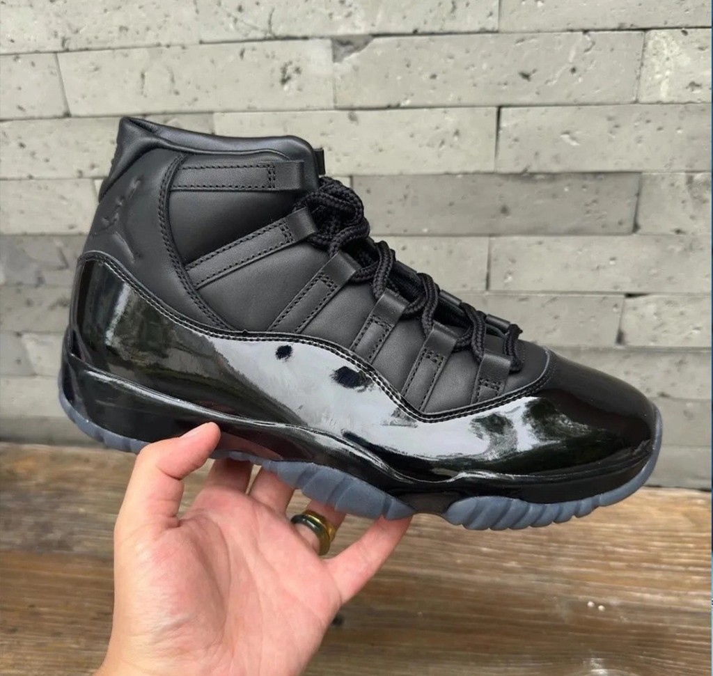 IV7639-001 — Comme des Garcons x Air Jordan 11 Retro \'Black\' — Durable Men\'s IV7639-001 — Comme des Garcons x Air Jordan 11 Retro \'Black\' — Durable Men\'s