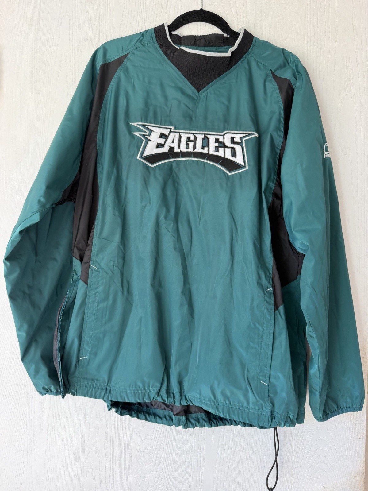NFL Philadelphia Eagles VINTAGE Adults WINDBREAKER MENS L FOOTBALL