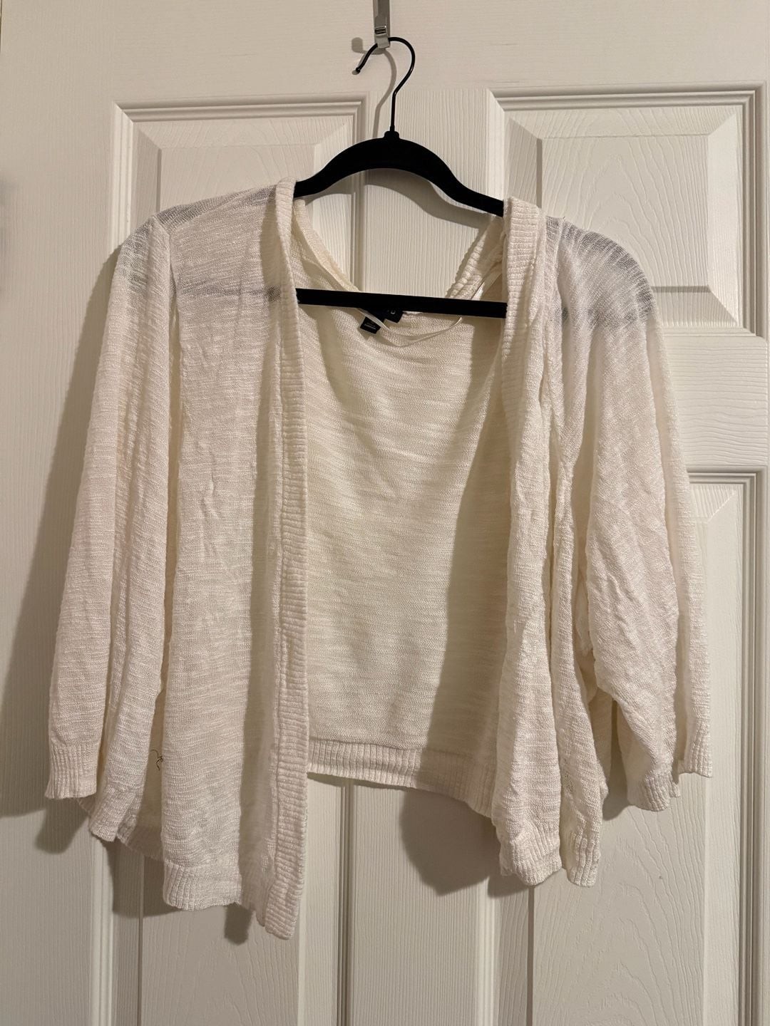 Torrid White Open Front Cardigan Size 6 Lightweight Knit Torrid White Open Front Cardigan Size 6 Lightweight Knit