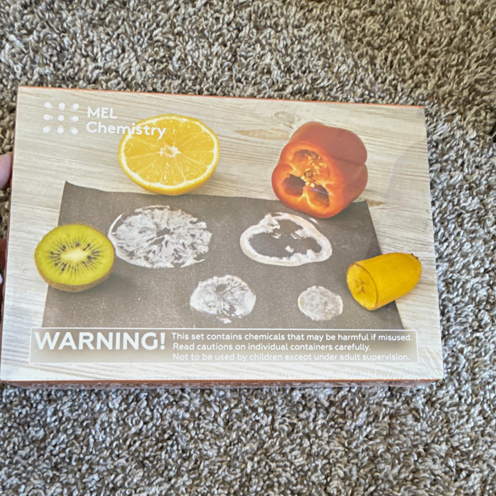 MEL Science Chemistry of Plants Educational Chemistry Experiment Kit Age 10+