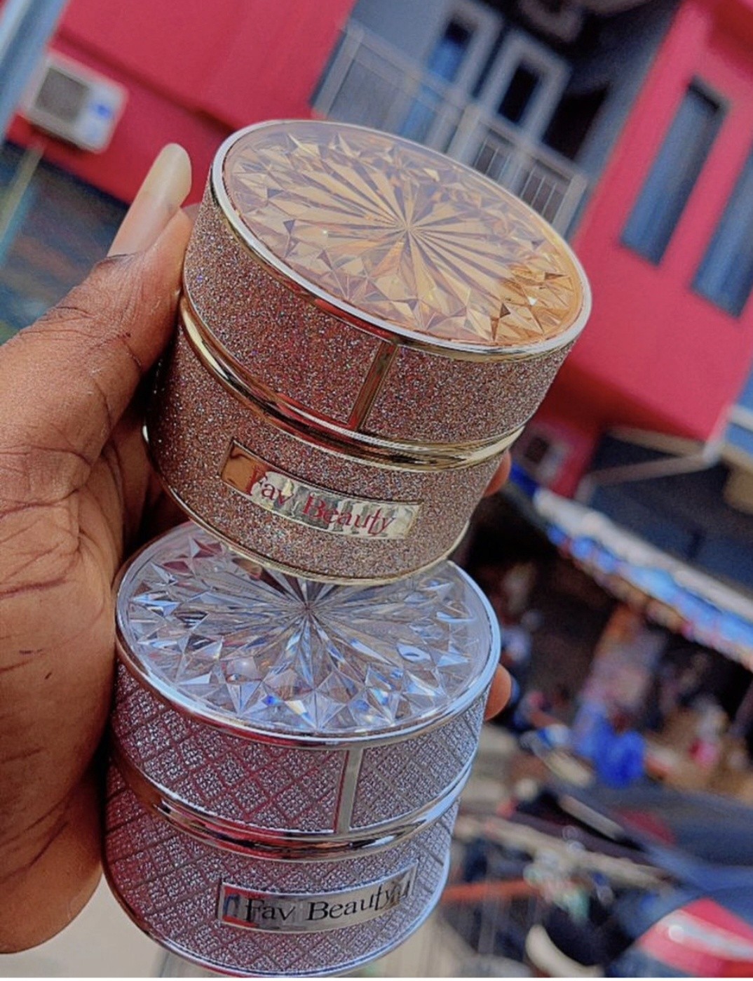 1x FAV BEAUTY FACE CREAM 1x FAV BEAUTY FACE CREAM