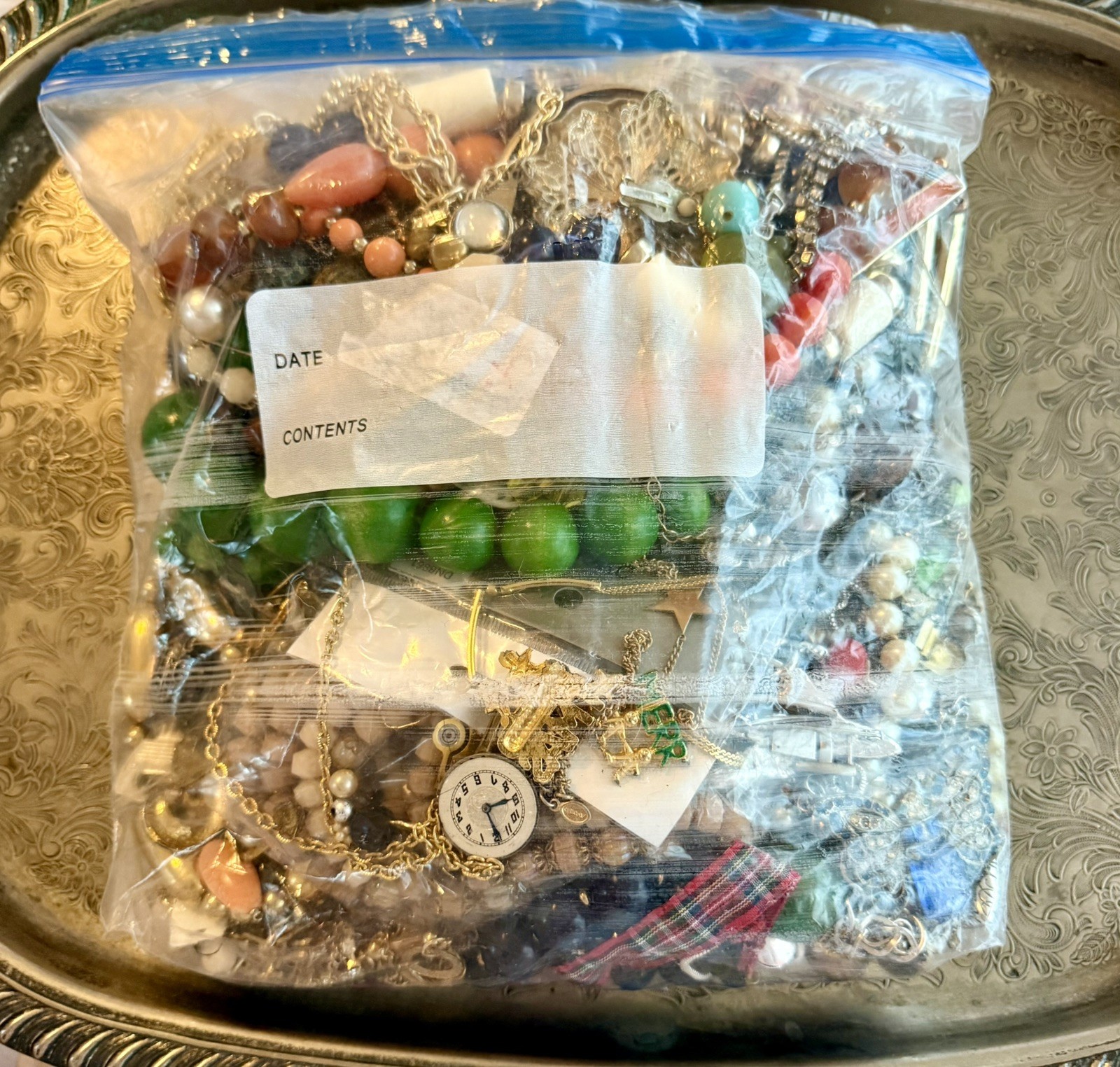 Women’s Fashion Mixed Junk Jewelry 5 pound Craft Lot Women’s Fashion Mixed Junk Jewelry 5 pound Craft Lot