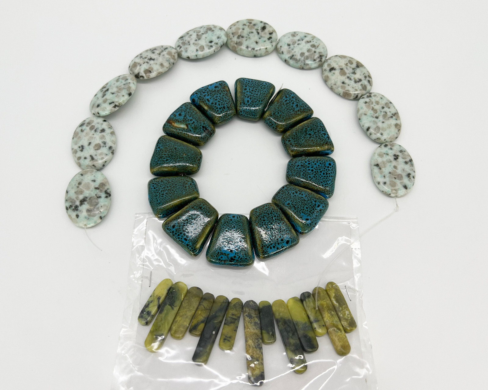 NOS Dalmatian Jasper Ceramic Serpentine Bib Temp Strung Bead Supply Destash