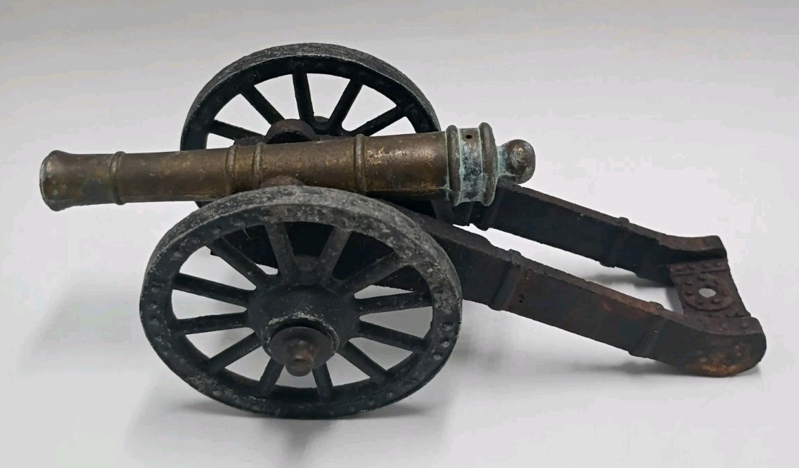 Vintage Penncraft Mt Penn PA Miniature Cannon Cast Iron Brass Civil War 641 Vintage Penncraft Mt Penn PA Miniature Cannon Cast Iron Brass Civil War 641