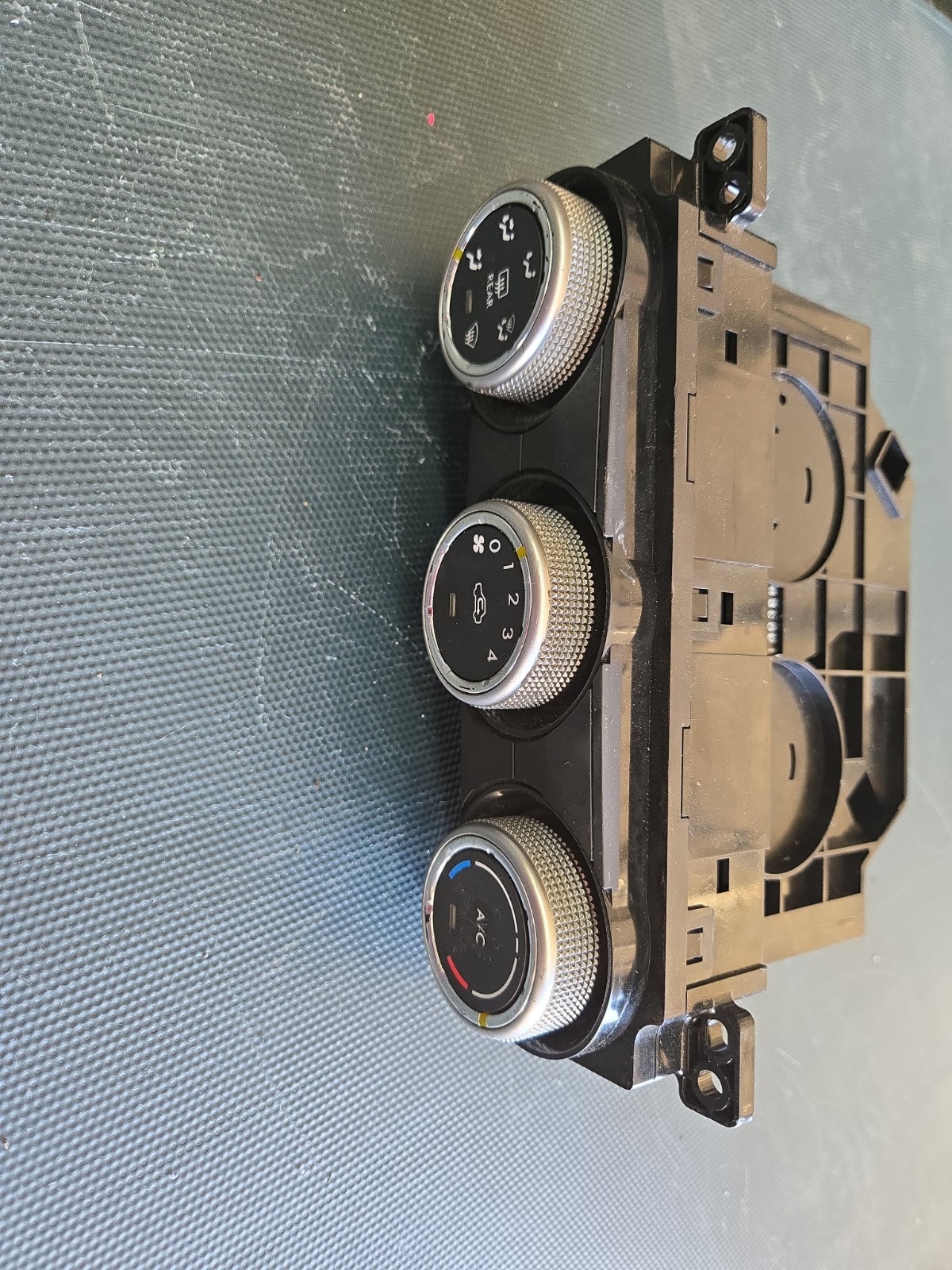 2015 - 2017 Subaru Impreza Crosstek Temperature Climate Control Unit 72311 FJ500