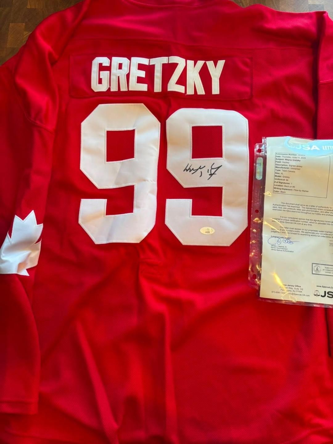 OILERS KINGS HALL OF FAMER WAYNE GRETZKY SIGNED TEAM CANADA JERSEY JSA LOA