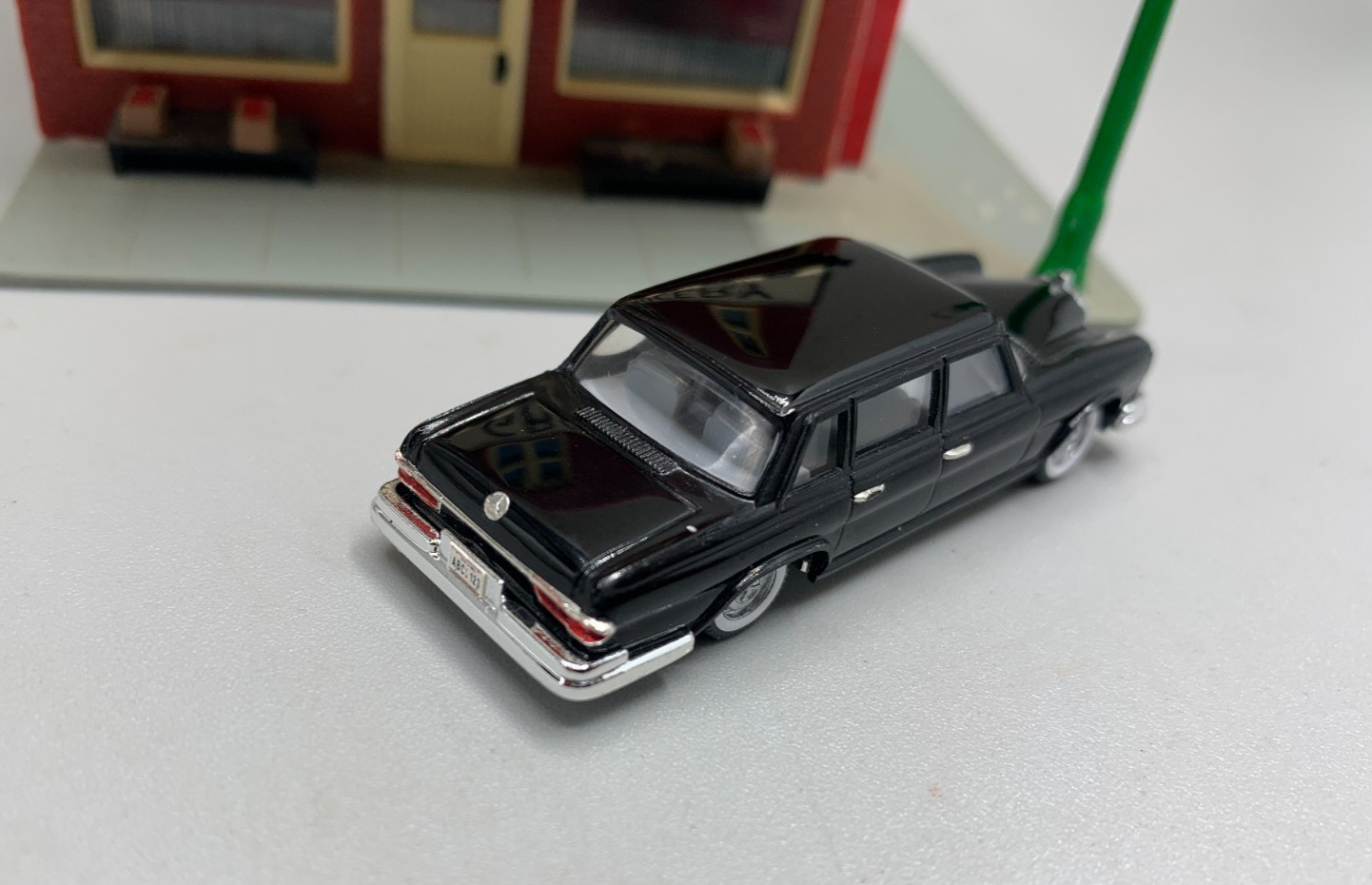 1/87 HO Scale Wiking Mercedes Sedan Limo Car Automobile Black Germany 1/87 HO Scale Wiking Mercedes Sedan Limo Car Automobile Black Germany