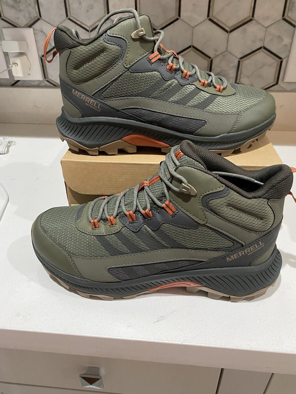 NEW Mens Merrell Speed Strike 2 Mid WP Hiking Boots Shoes, size 11 WIDE