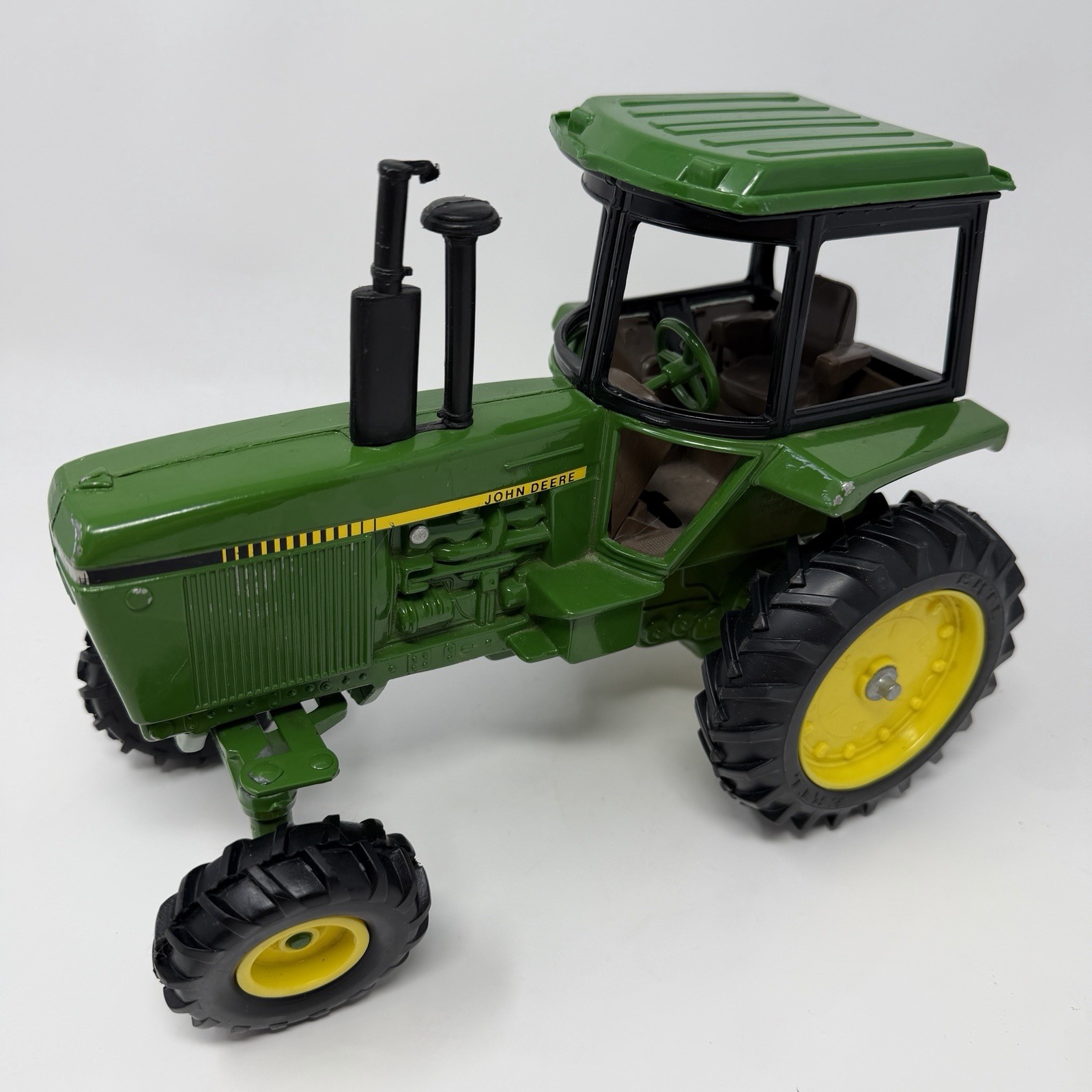 Vintage ERTL John Deere 4440 Sound-Gard Tractor 1/16 Diecast Farm Toy USA