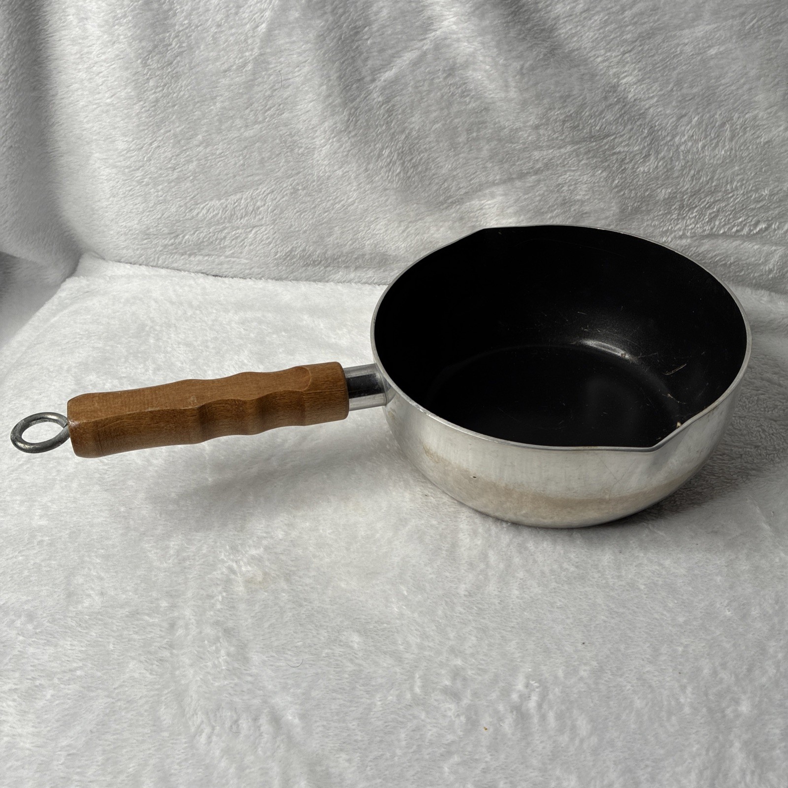 Vintage Mirro 2 Qt Saucepan Nonstick Aluminum Wood Handle USA 54221-1330