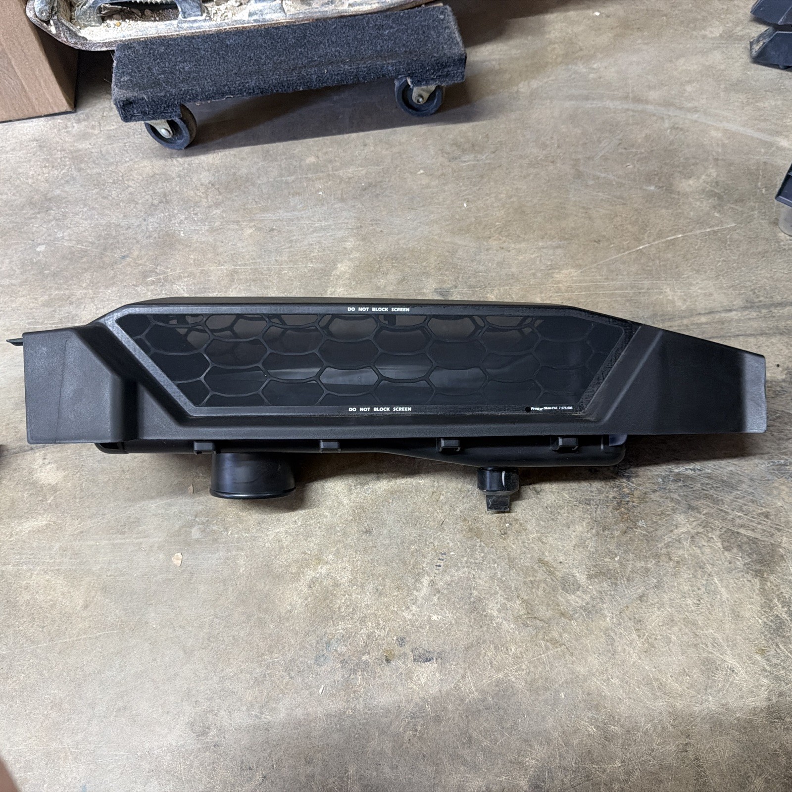Polaris RZR XP 1000 Air InTake Bezel Upper RH 24-25 OEM 5458013-070 2638283 L708 Polaris RZR XP 1000 Air InTake Bezel Upper RH 24-25 OEM 5458013-070 2638283 L708