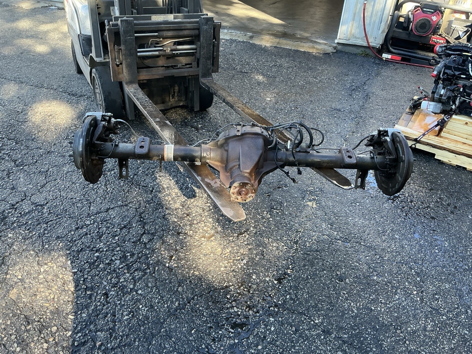 2011-2014 Ford F150 Rear Axle Assembly 9.75\