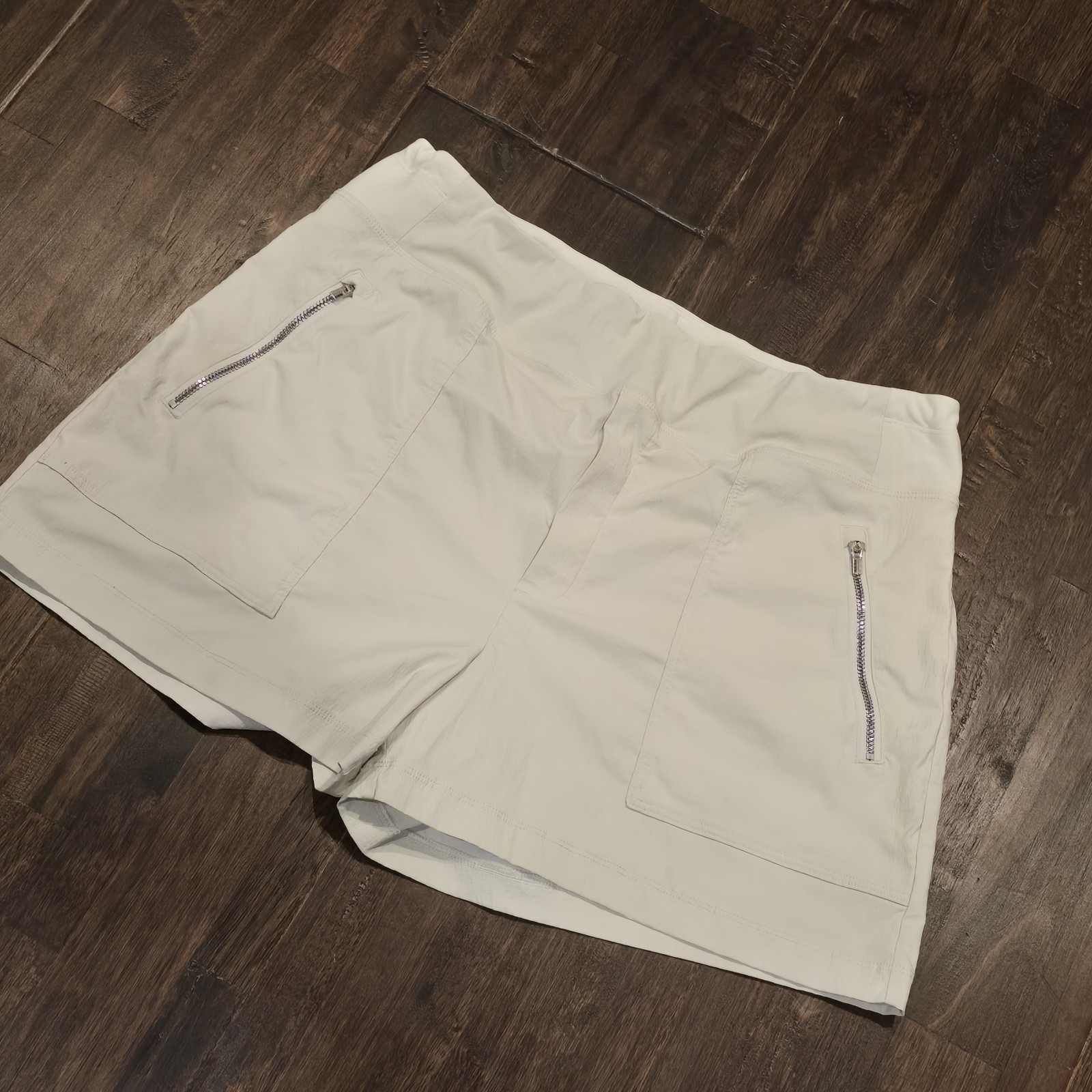 Athleta Shorts Womens 12 Trekkie North Beige Lightweight Ripstop Hiking Athleta Shorts Womens 12 Trekkie North Beige Lightweight Ripstop Hiking