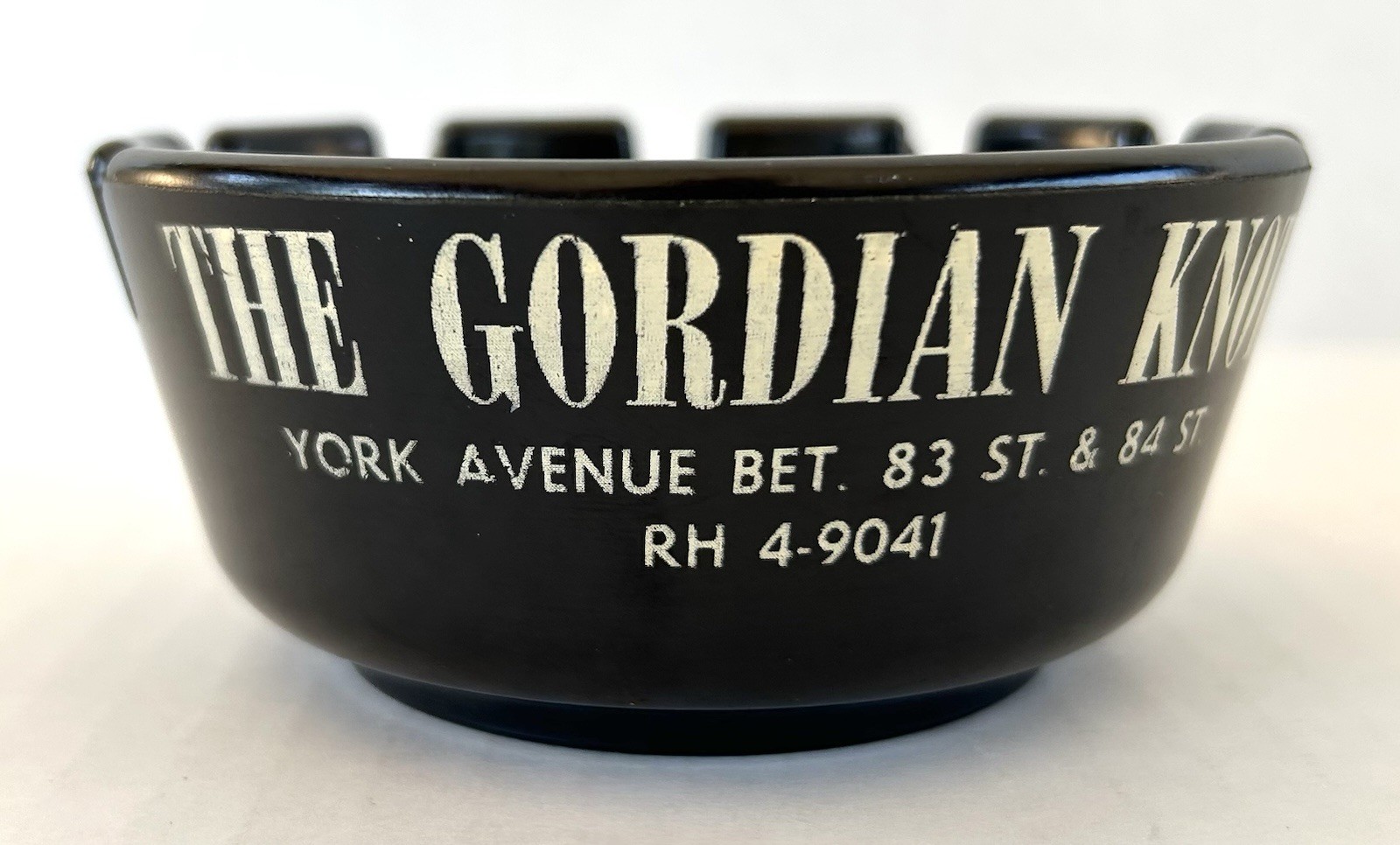 Bakelite Ashtray The Gordian Knot New York City Restaurant Vintage 1960's Bakelite Ashtray The Gordian Knot New York City Restaurant Vintage 1960's