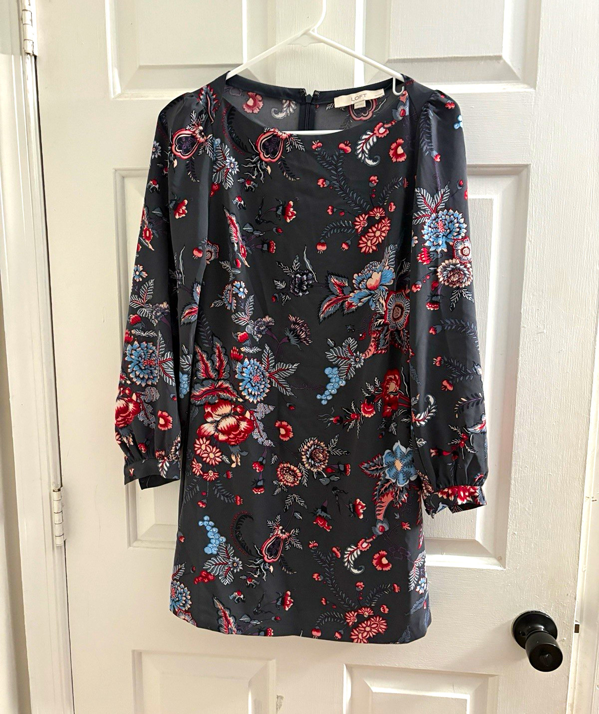 LOFT Petites 00P Black Floral Shift Dress 3/4 Sleeve Round Neck Short Zip LOFT Petites 00P Black Floral Shift Dress 3/4 Sleeve Round Neck Short Zip