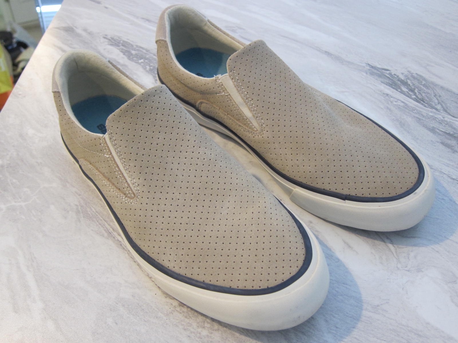 SEAVEES HAWTHORNE Slip On Suede BEIGE Mens size 10; worn twice