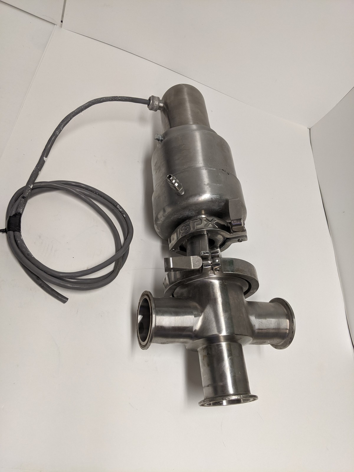 SPX Waukesha Cherry-Burrell 2.5-Inch Tri-Clamp 3-Way Divert Valve