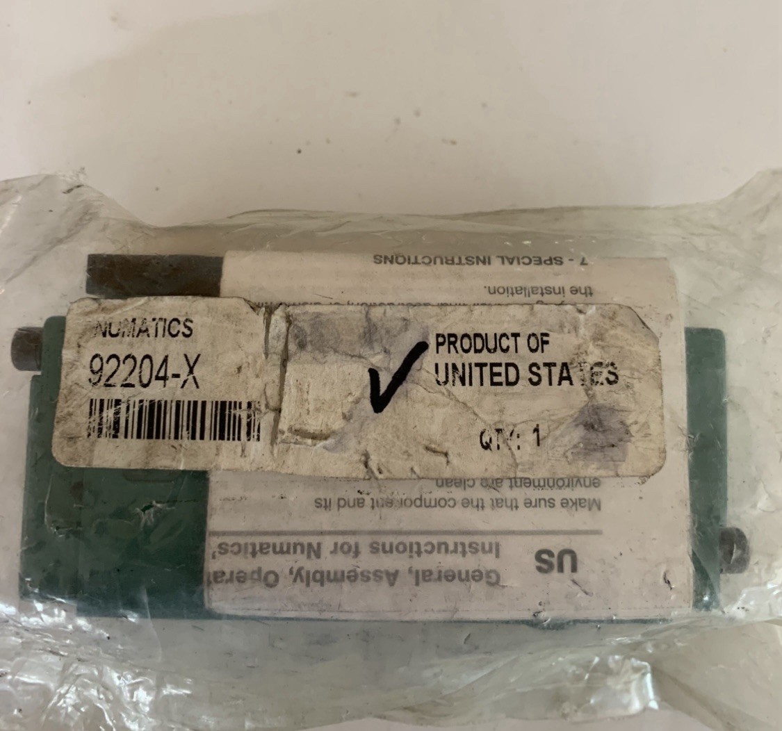 Numatics 92204-X is a 3-position, 4-way, closed-center pneumatic control valve.