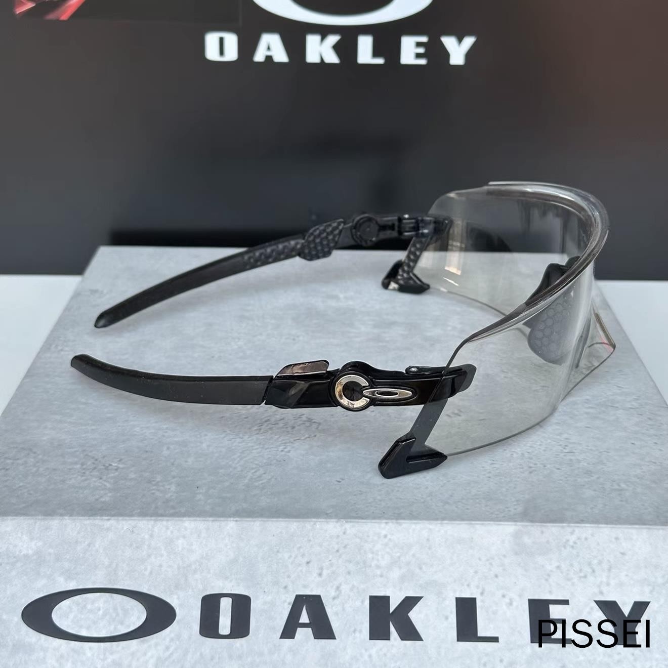 Oakley KATO9455M Cycling Glasses Photochromic Sunglasses Black Frame