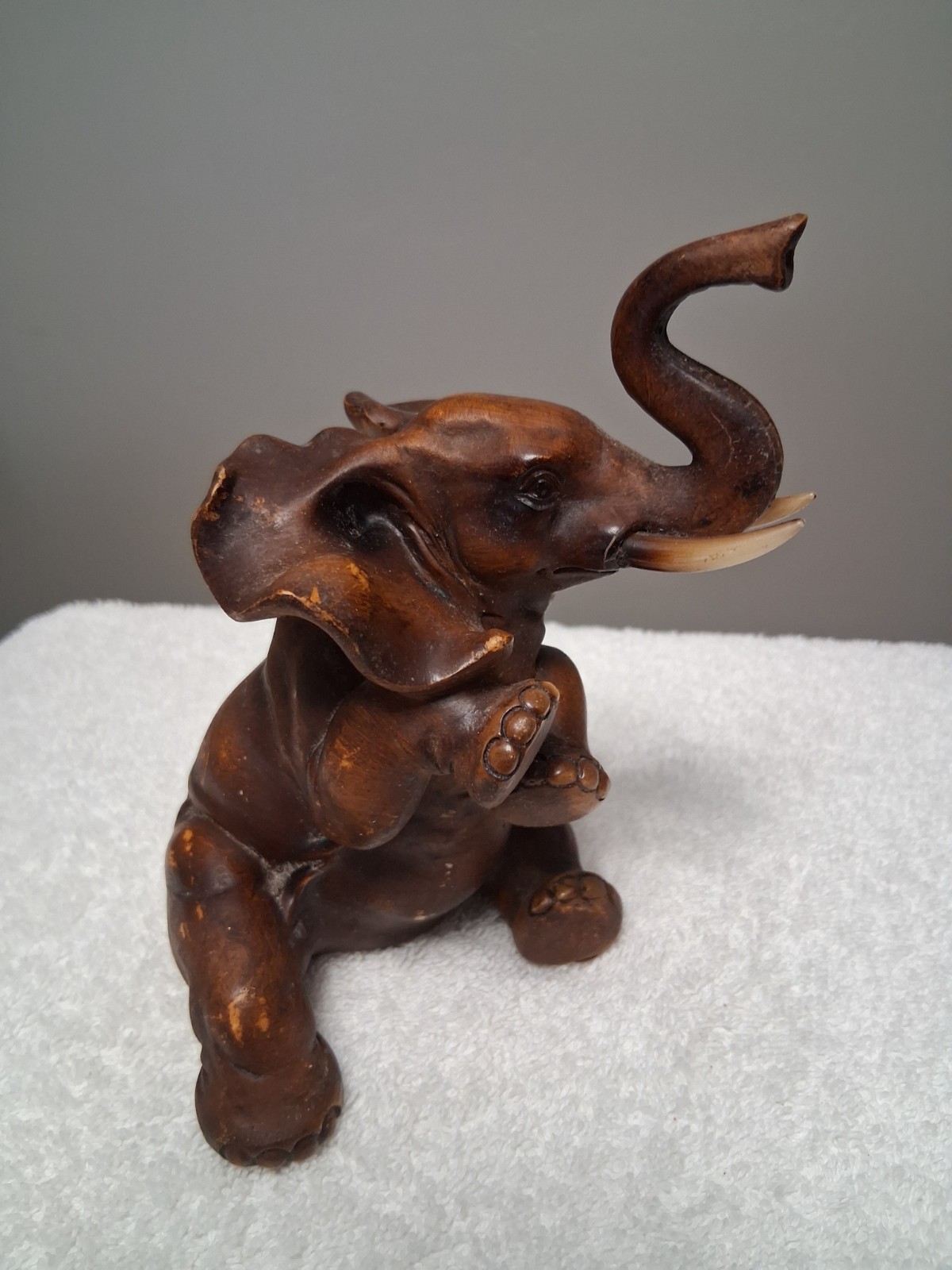 Vintage Natural Boxwood Handcarved Exquisite Elephant Statue