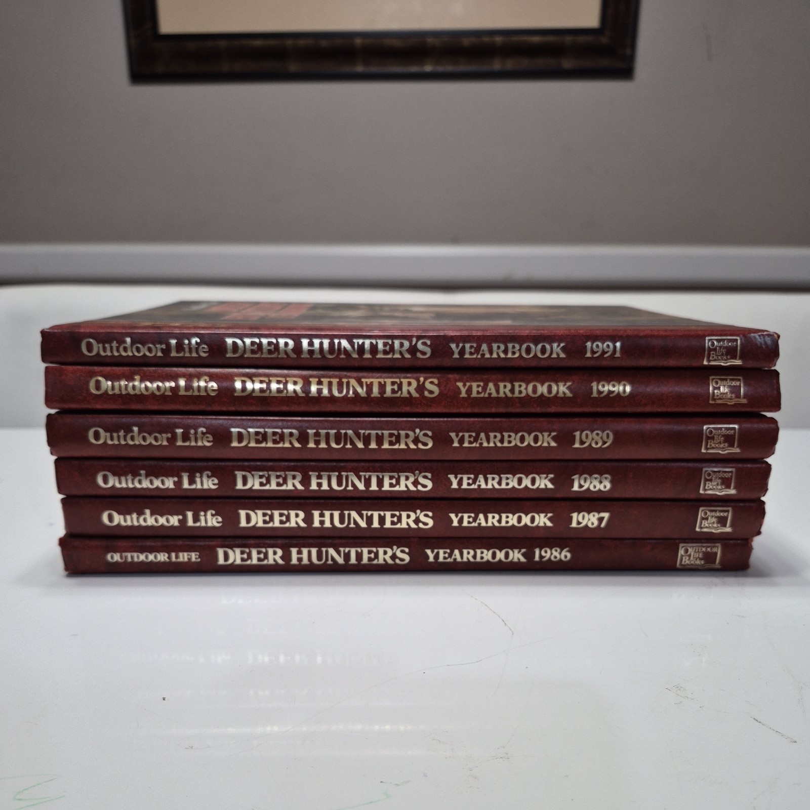 Outdoor Life: Deer Hunters Yearbook Lot of 6 Books 1986 - 1991 Outdoor Life: Deer Hunters Yearbook Lot of 6 Books 1986 - 1991