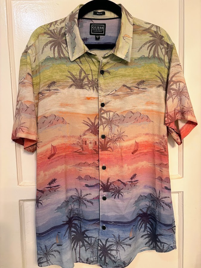 Guess Slim-Fit Vintage Sunset Hawaiian Print Short Sleeve Shirt Men\'s Small -Y2K