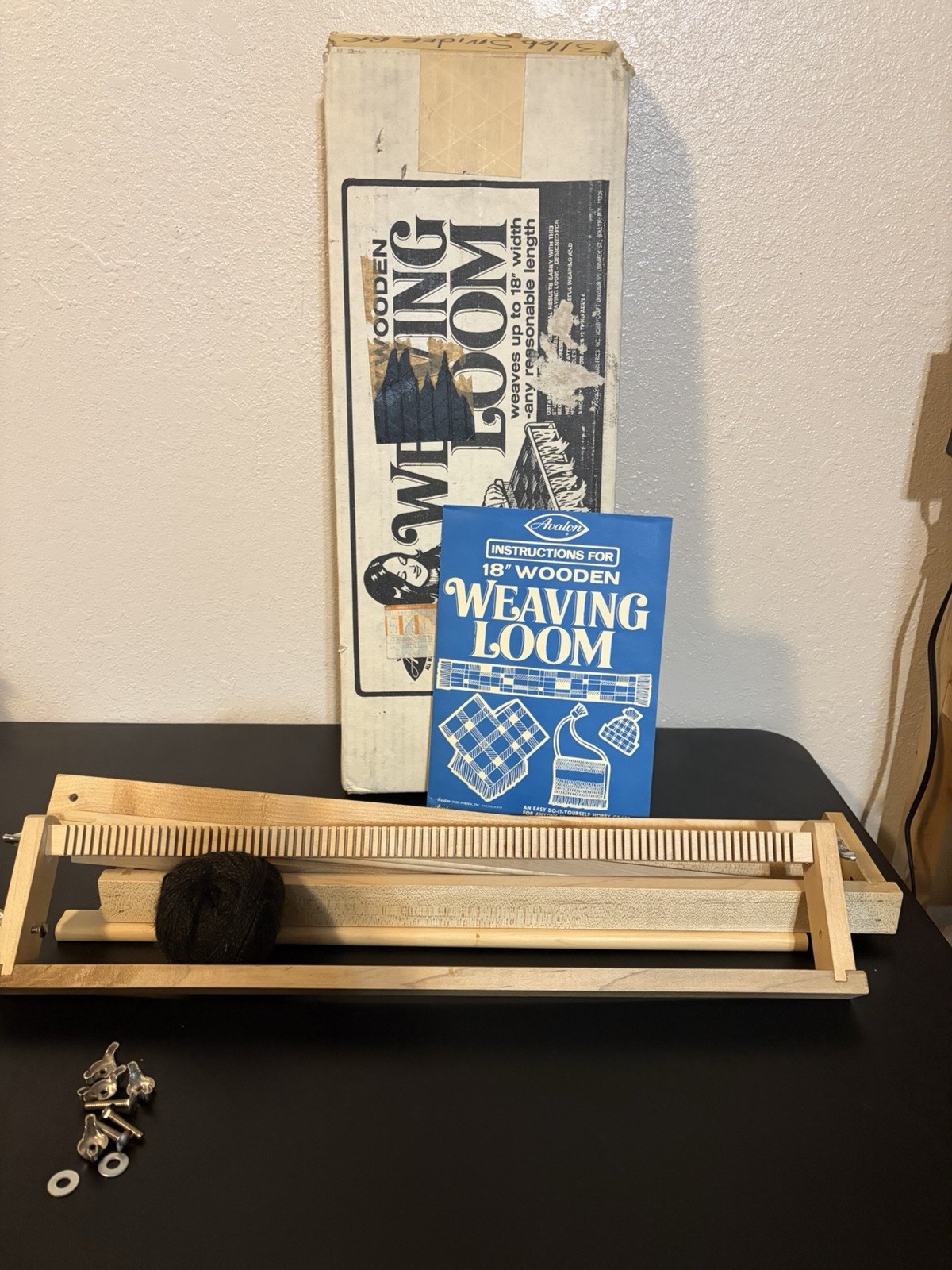 Rare Vintage Avalon 18” Wooden weaving loom Nos 70’s Rare Vintage Avalon 18” Wooden weaving loom Nos 70’s