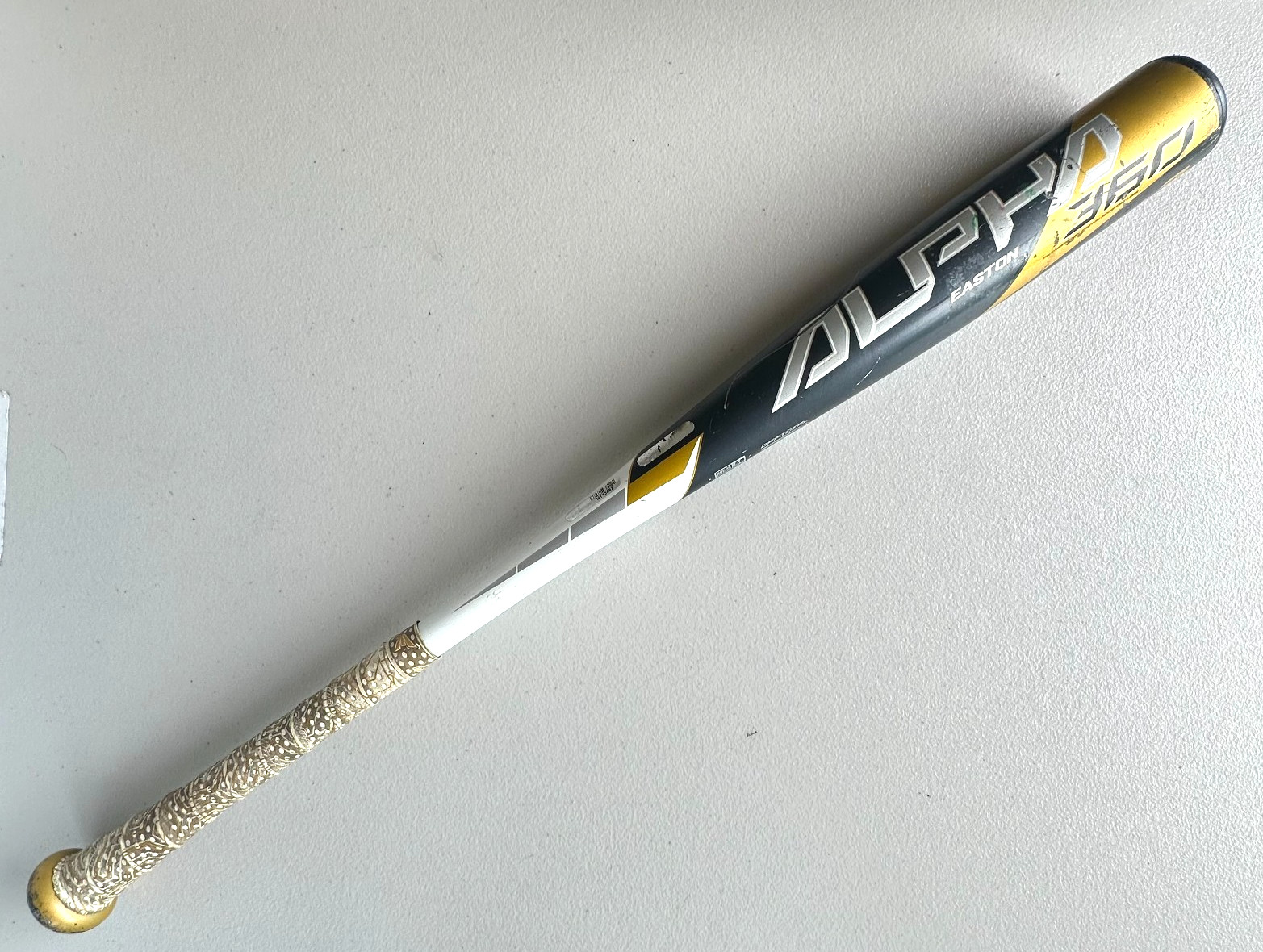 Easton Alpha 360 USA Alloy 31” -3 Baseball Bat 28Oz - 2 5/8” BB20AL - Preowned Easton Alpha 360 USA Alloy 31” -3 Baseball Bat 28Oz - 2 5/8” BB20AL - Preowned