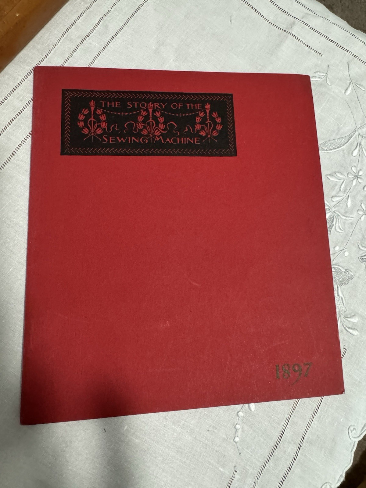 Vintage 1897 commemorative booklet about the sewing machine 6.5 X 7.5