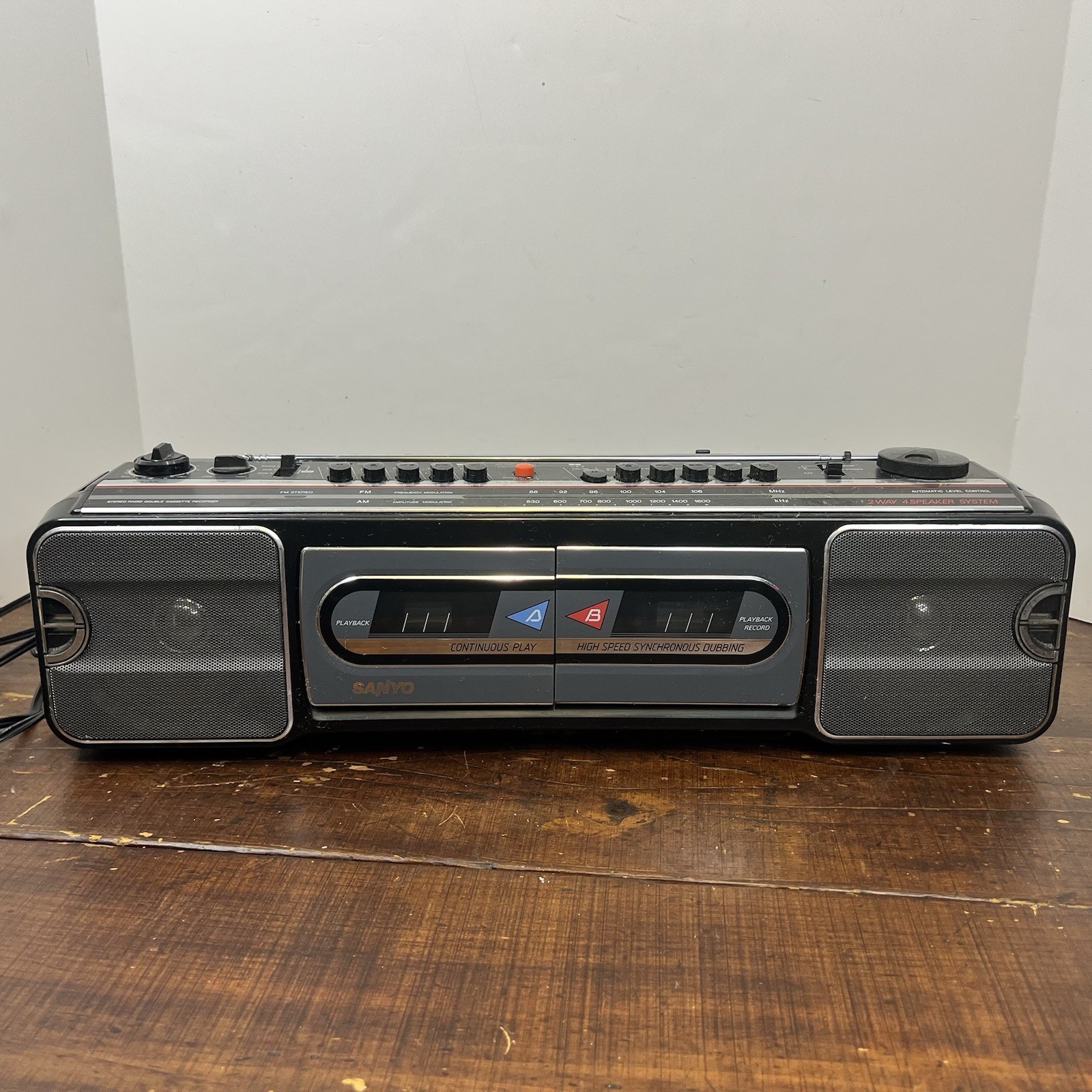 Vintage Sanyo Boombox 1987 Double Cassette M W727 Vintage Sanyo Boombox 1987 Double Cassette M W727