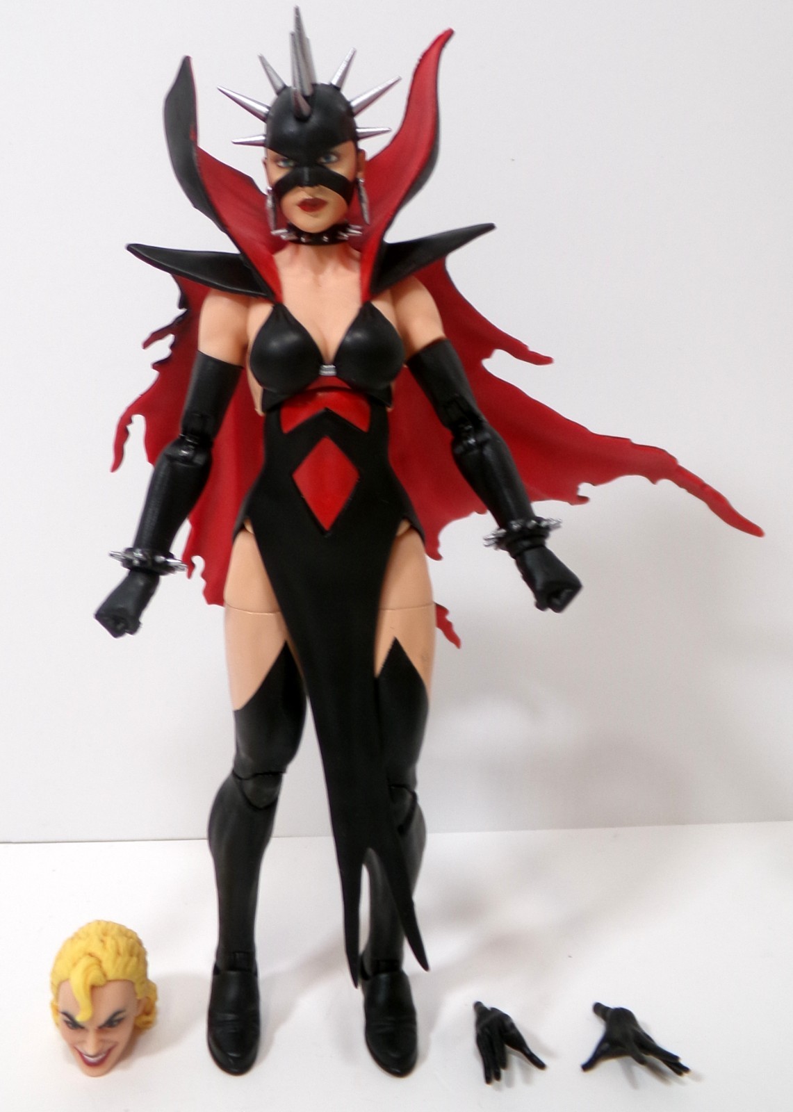 Marvel Legends MTG Super Heroes Malice Sue Storm 6\