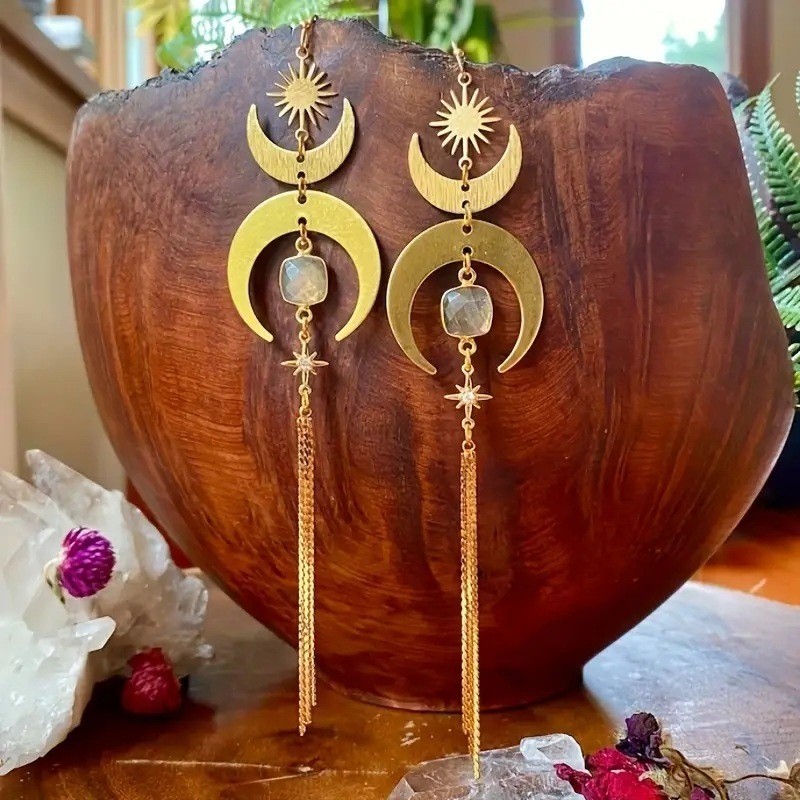 Women\'s New Bohemian Sun Moon Tassel Alloy Earrings Synthetic Zircon Eardrop Women\'s New Bohemian Sun Moon Tassel Alloy Earrings Synthetic Zircon Eardrop