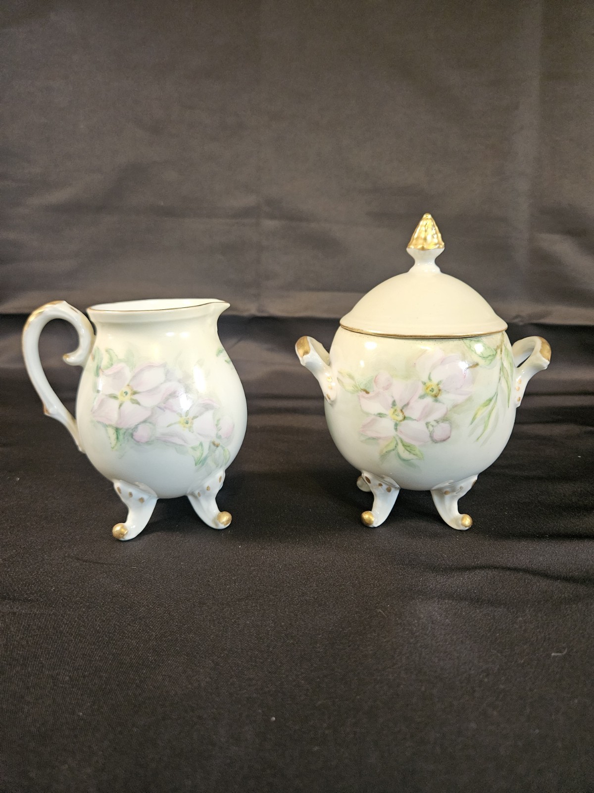 R. Delinieres & Cie Limoges Antique Footed Creamer & Sugar Bowl Hand Painted R. Delinieres & Cie Limoges Antique Footed Creamer & Sugar Bowl Hand Painted