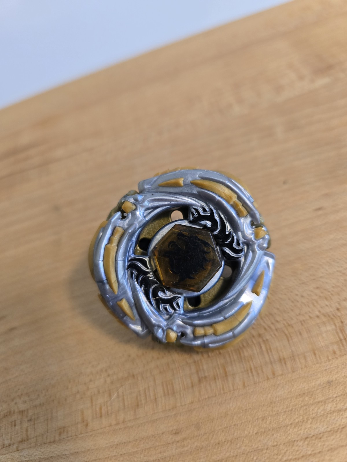 Gold Meteo L Drago LW105LF Beyblade Hasbro Metal Masters